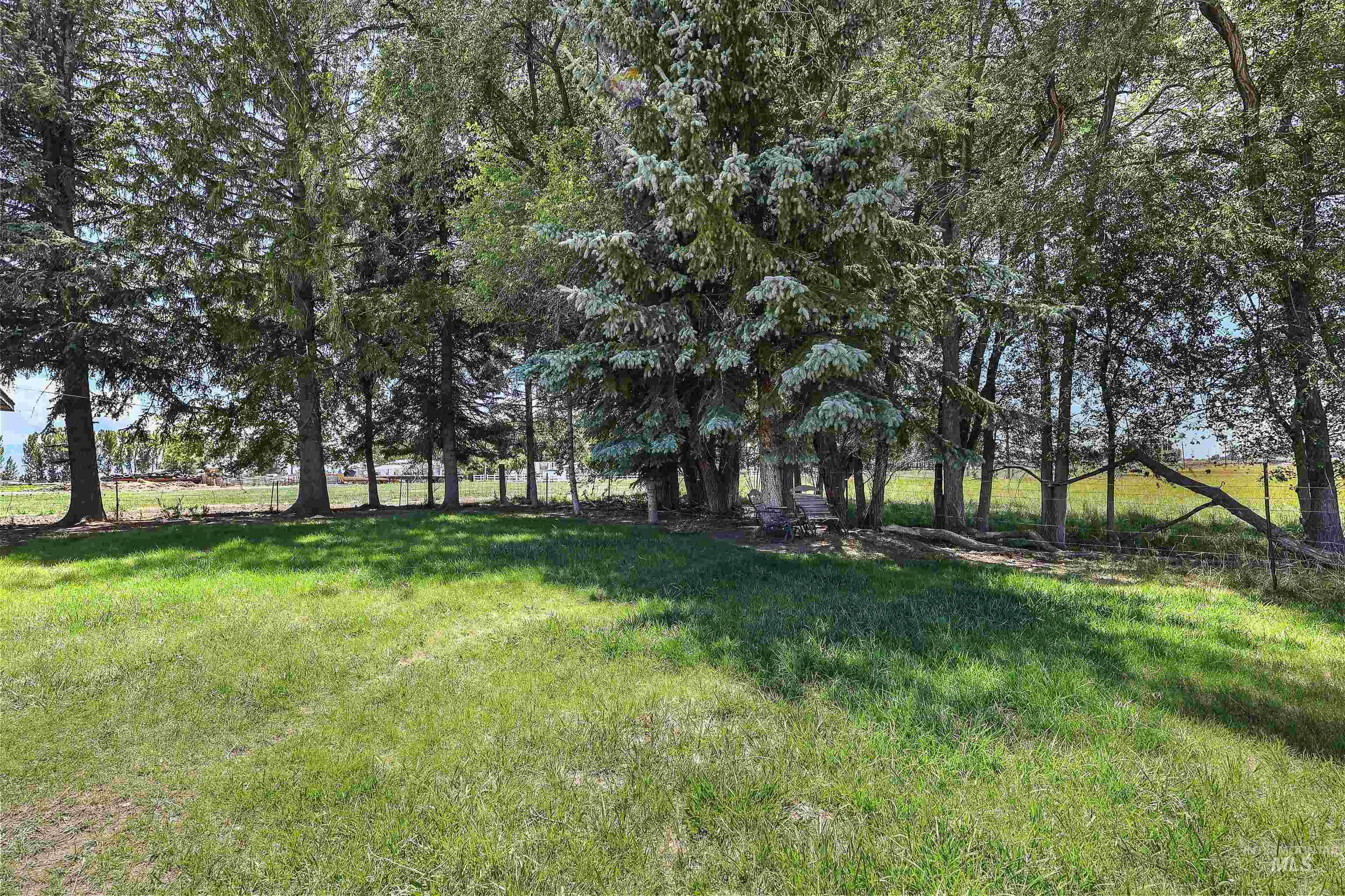 80 W 148 Ln S Property Photo 17