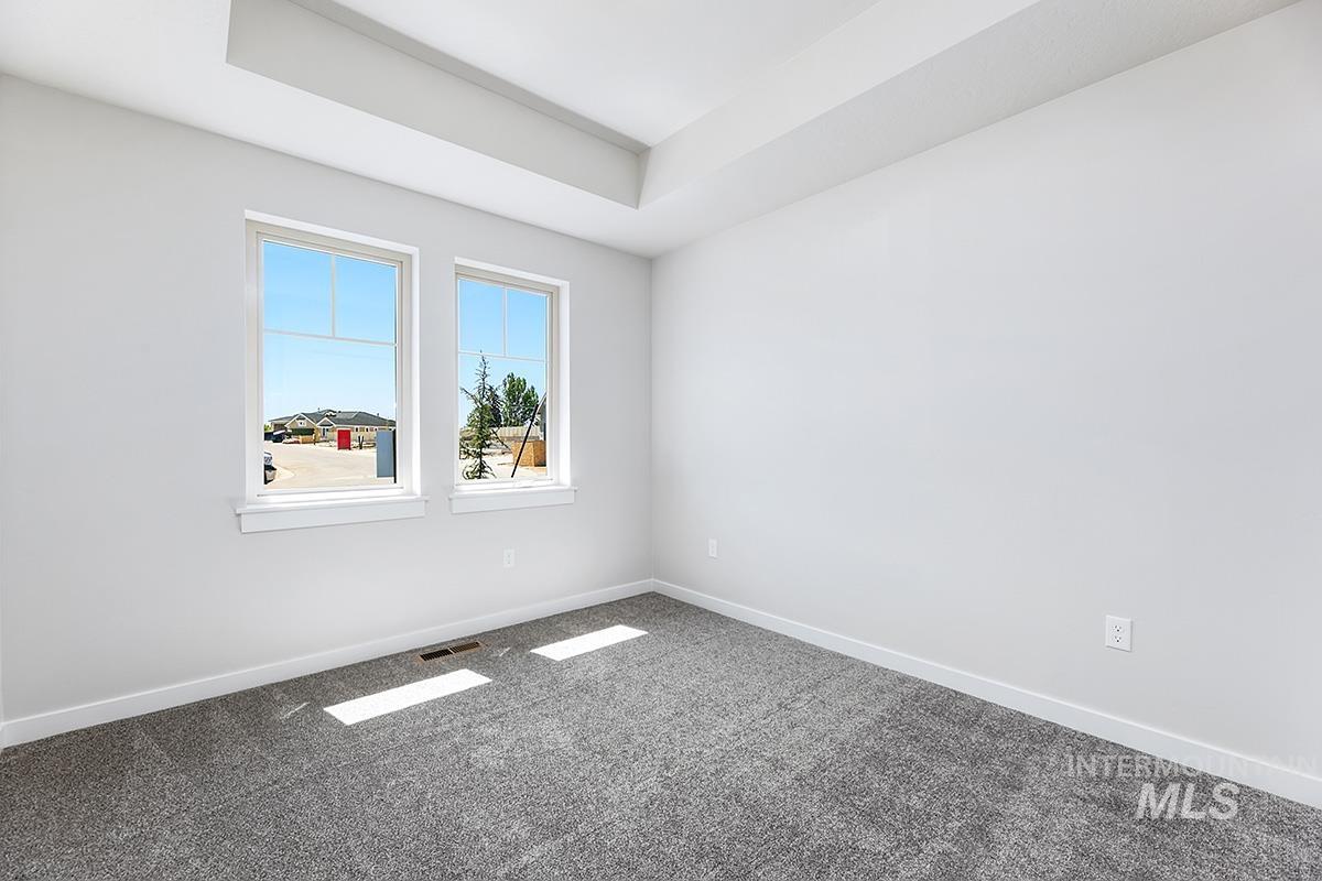 1735 E Hadler St. Property Photo 13