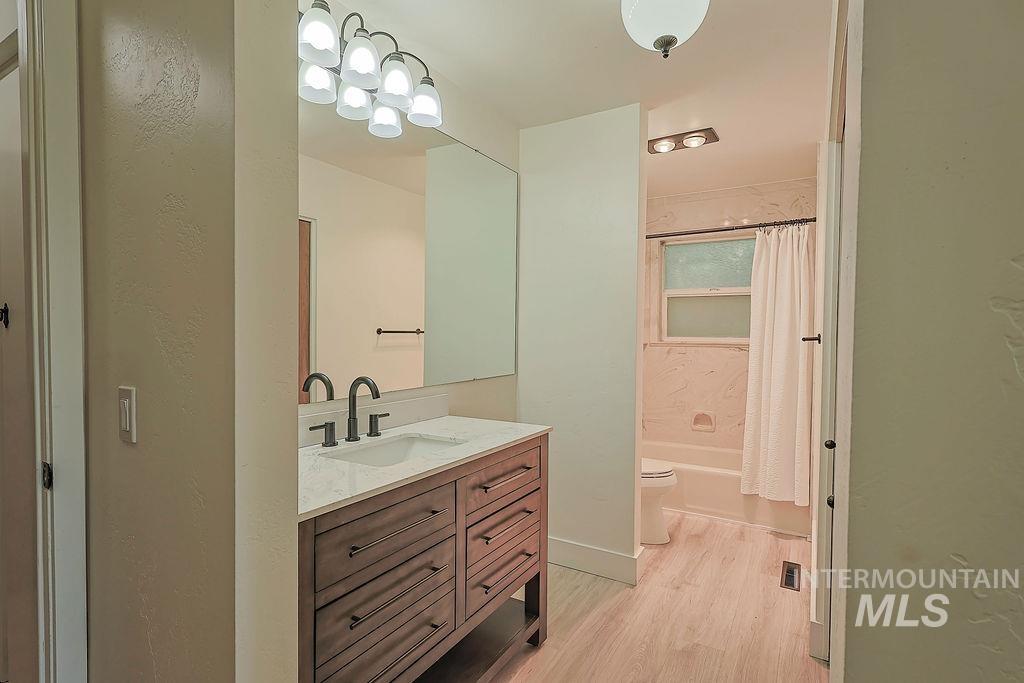 640 Morrison Street Property Photo 23