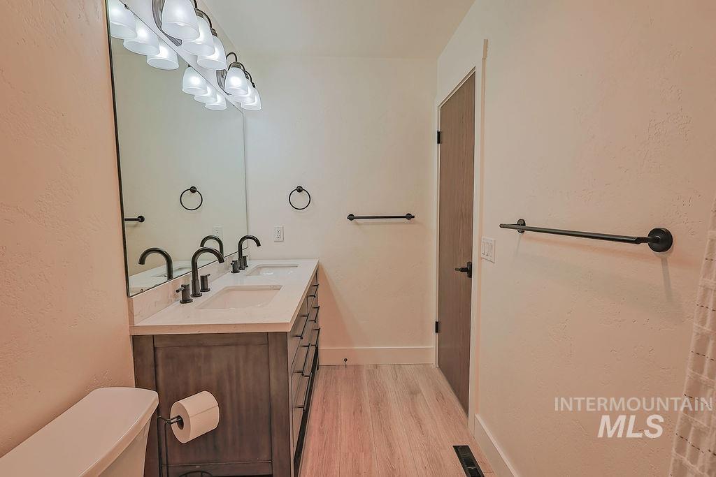 640 Morrison Street Property Photo 27