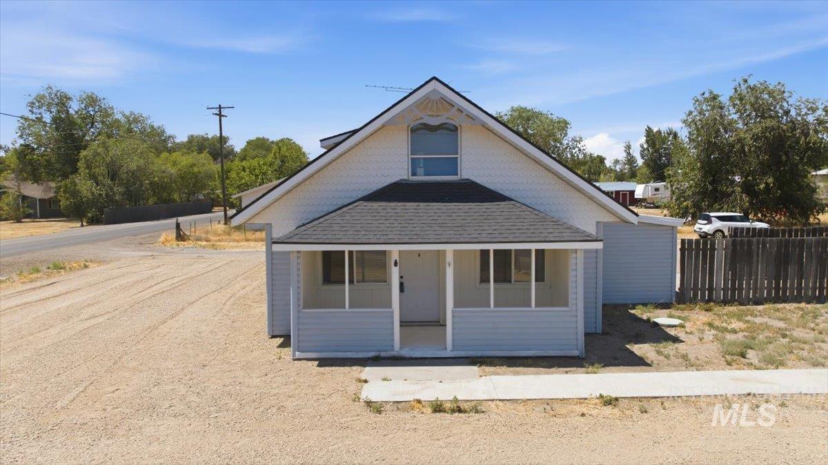 2415 Canyon Creek Rd Property Photo 2
