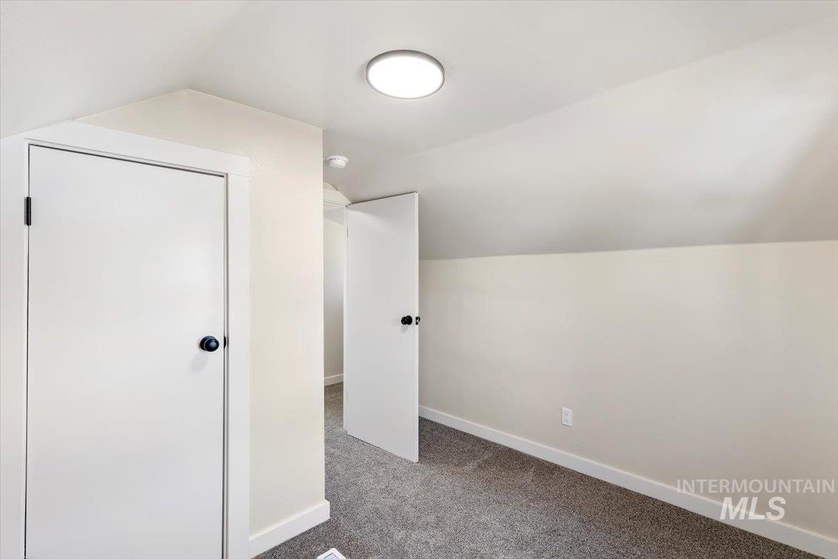 2415 Canyon Creek Rd Property Photo 18