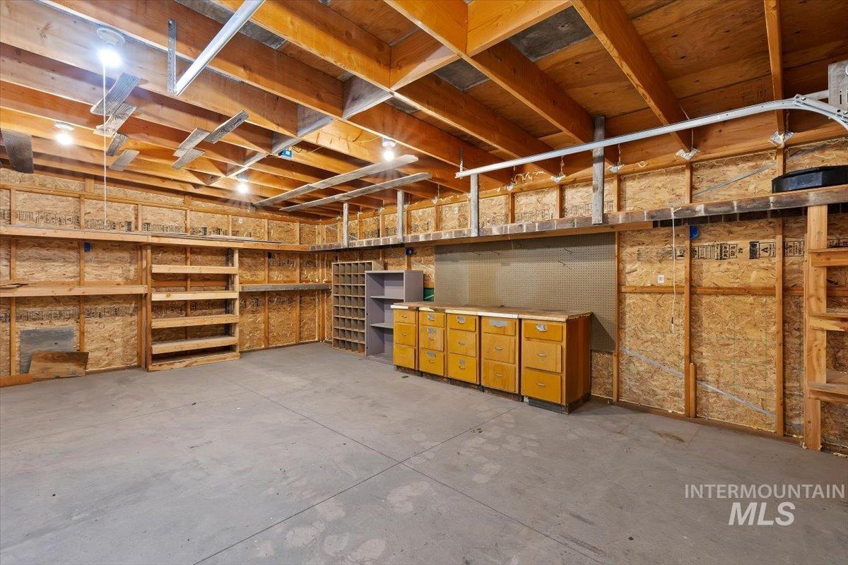 2415 Canyon Creek Rd Property Photo 24