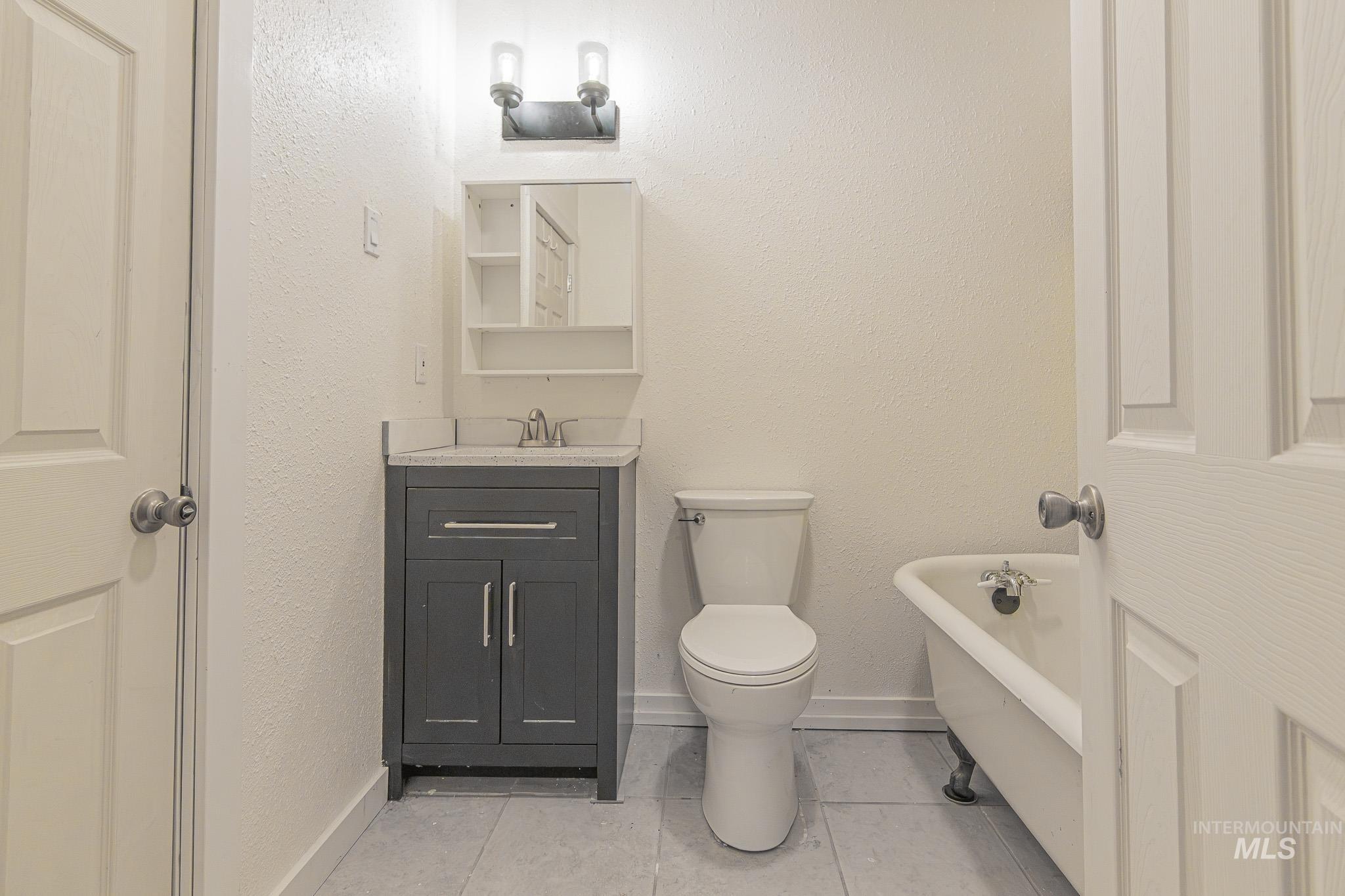 806 9th Ave. Property Photo 13