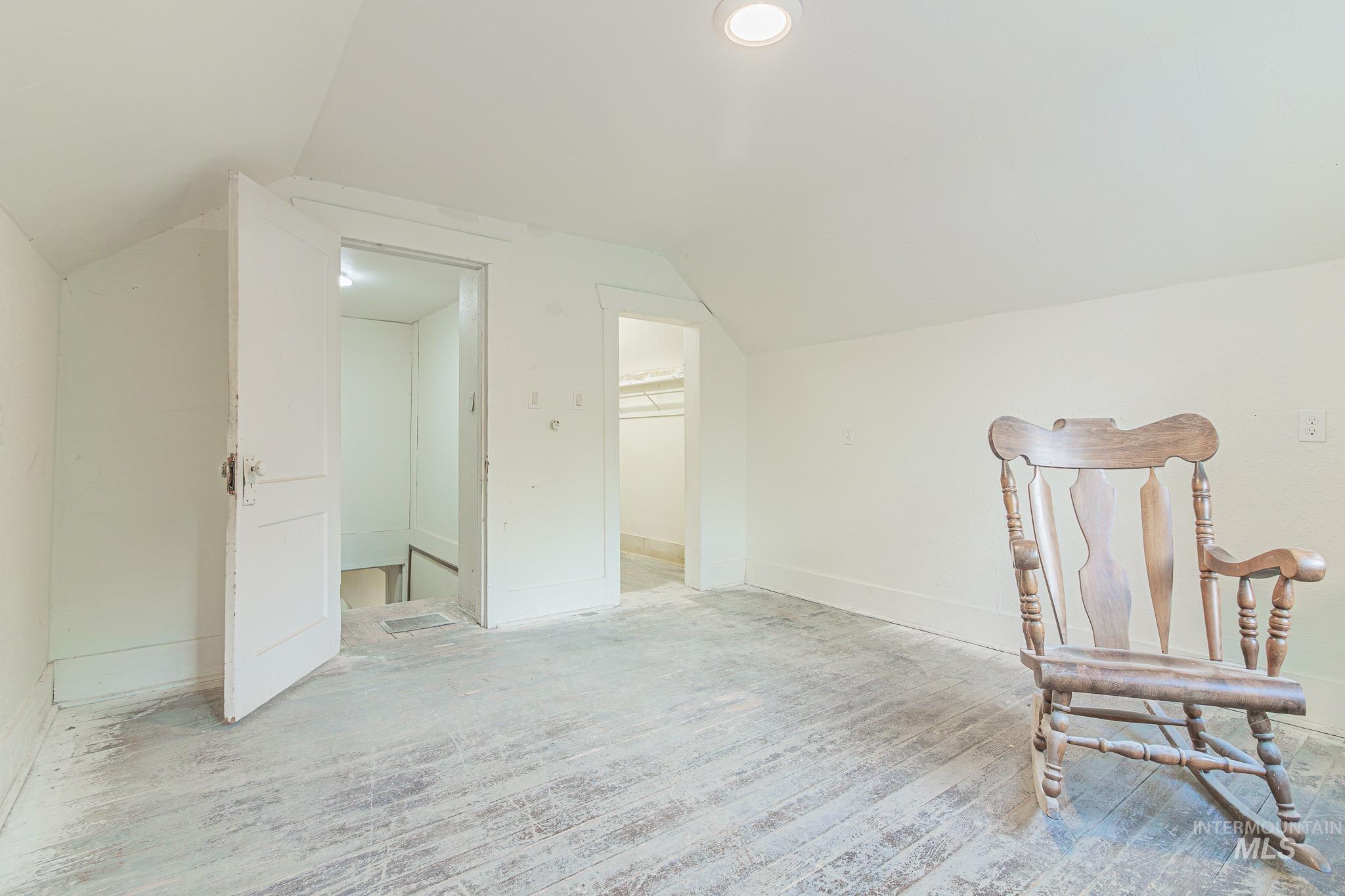 806 9th Ave. Property Photo 25