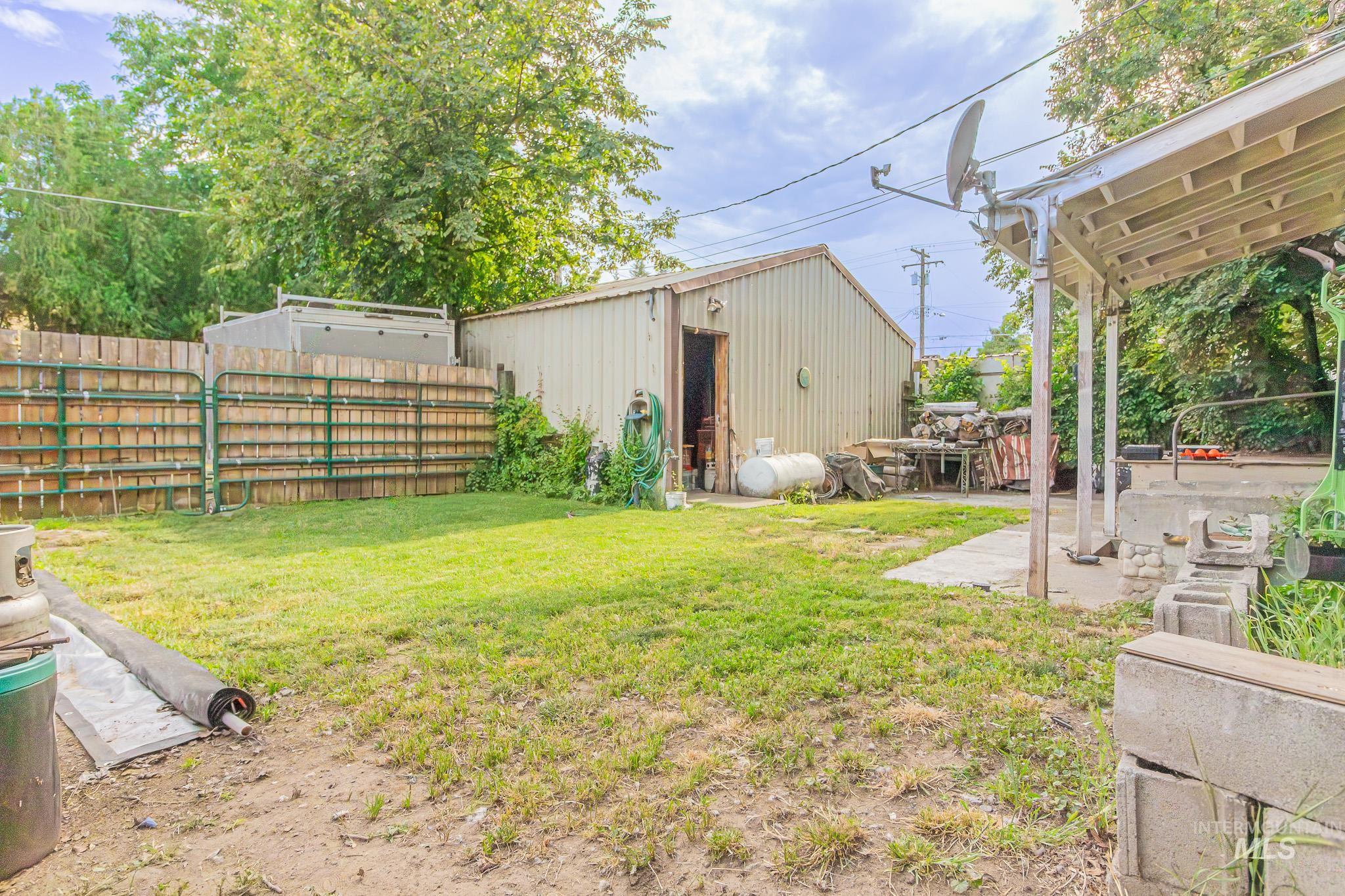806 9th Ave. Property Photo 42