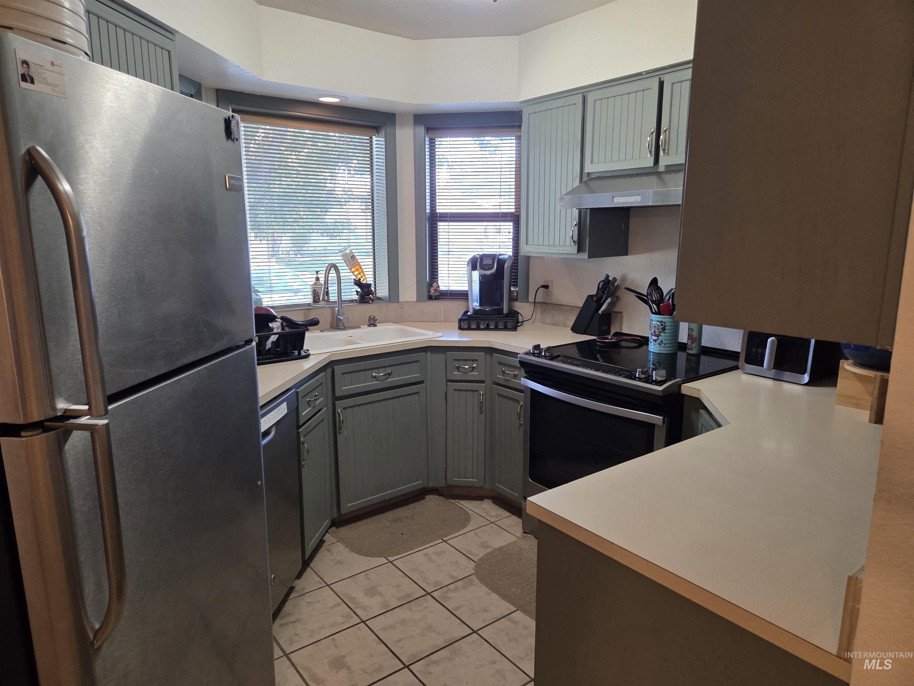 1829 Birch Avenue Property Photo 12