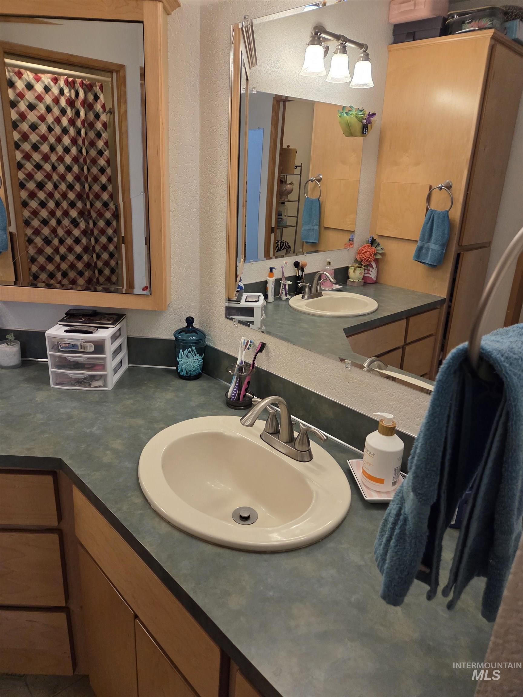 1829 Birch Avenue Property Photo 33