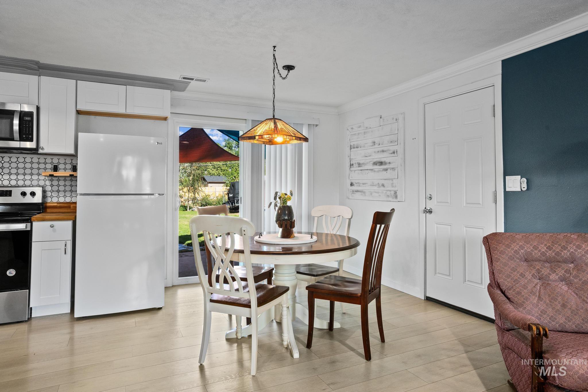 6646 S Ruddsdale Ave Property Photo 13