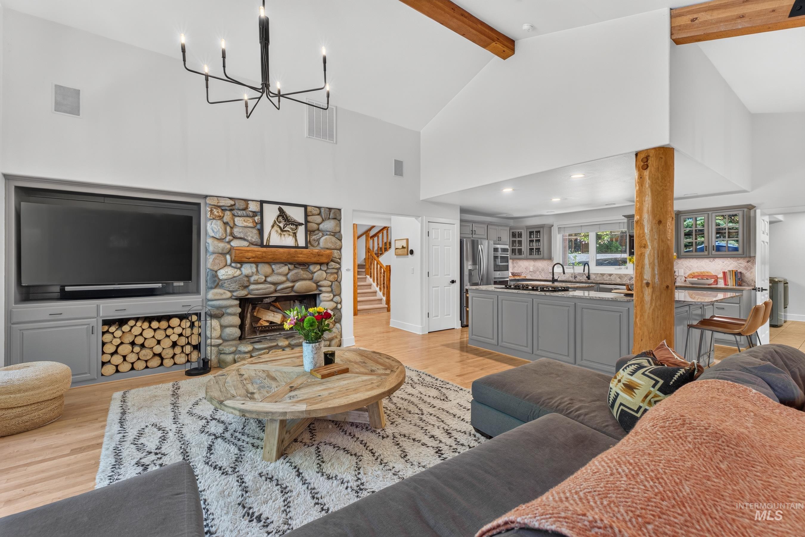 1029 Fireweed Drive Property Photo 4