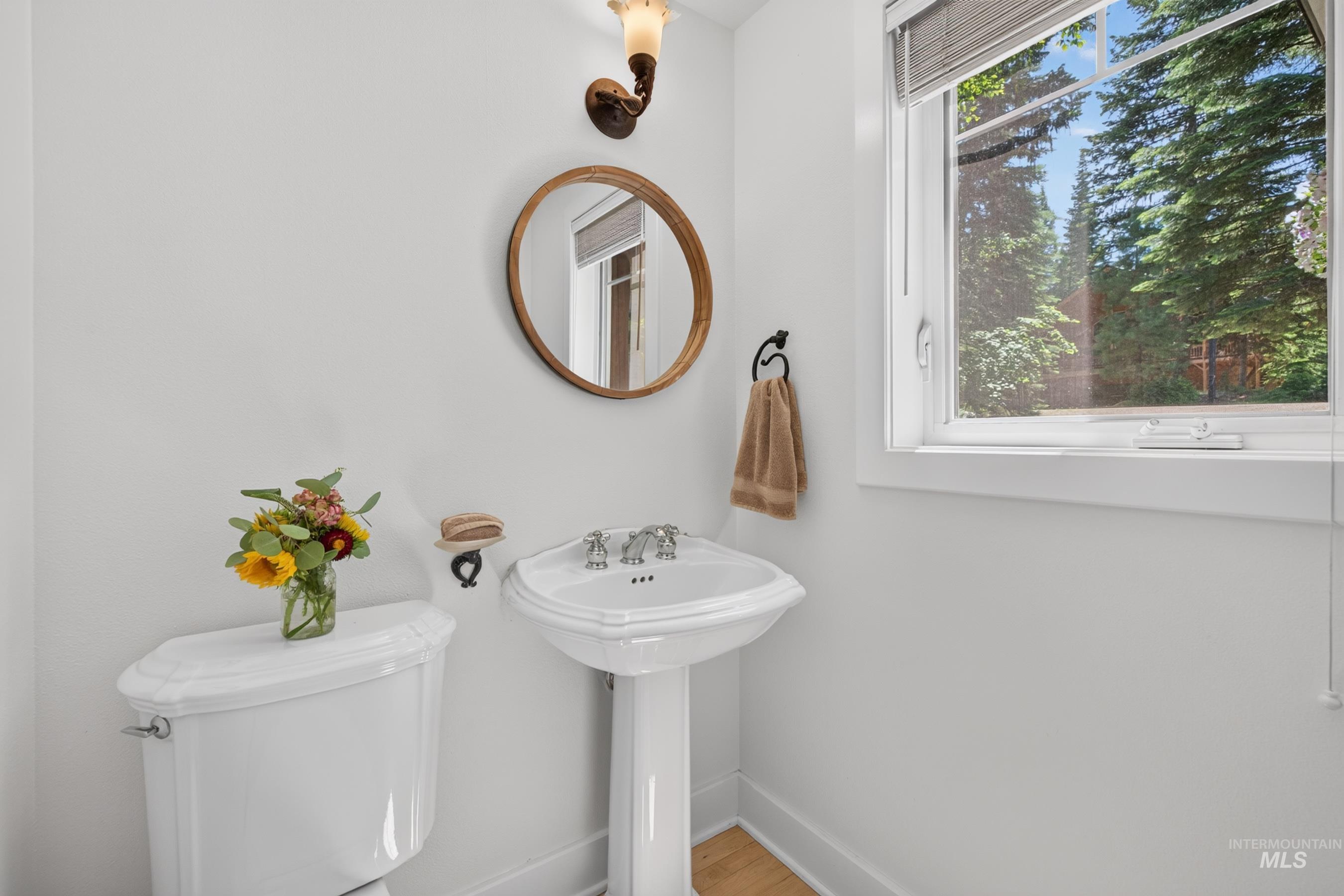 1029 Fireweed Drive Property Photo 10