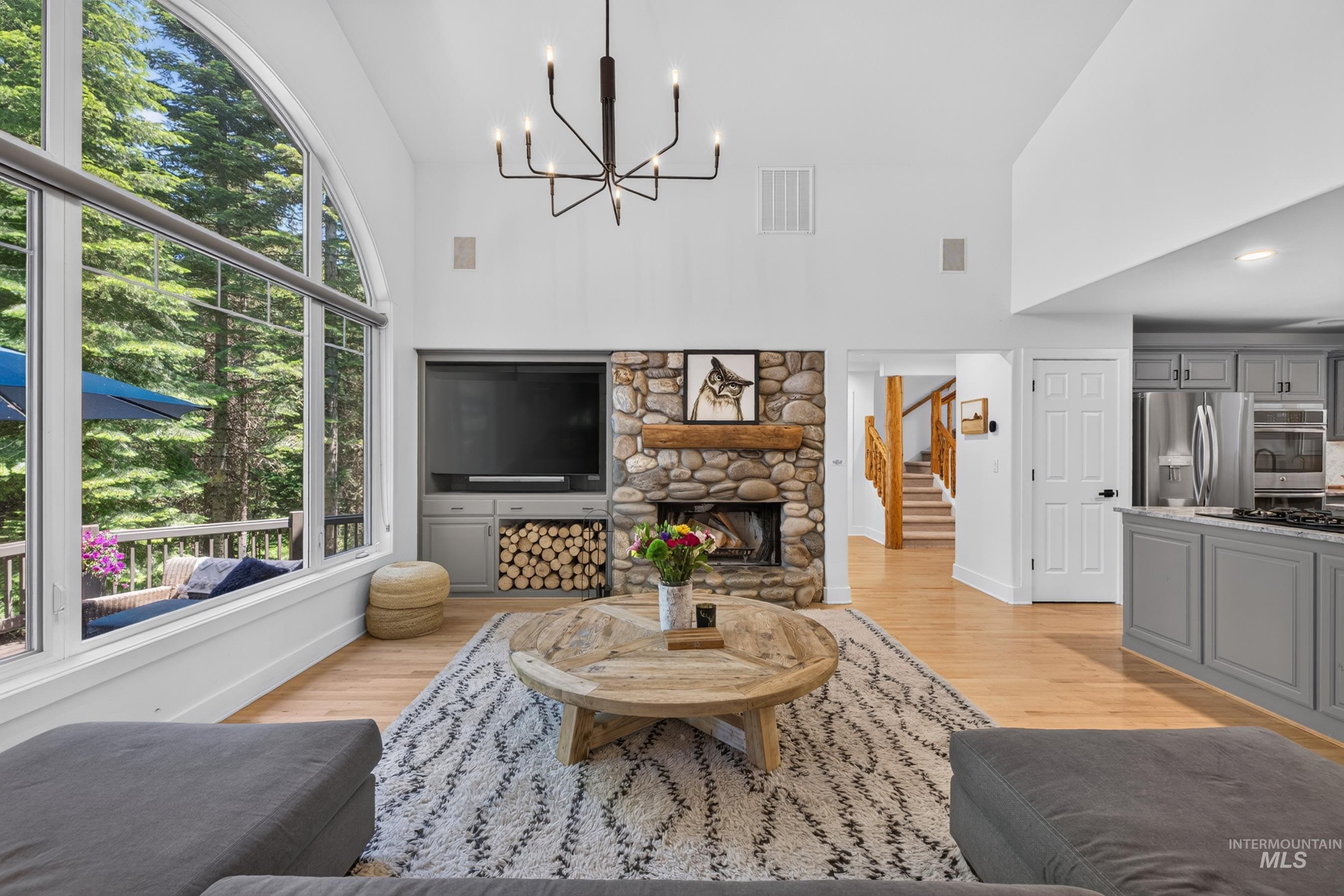 1029 Fireweed Drive Property Photo 14