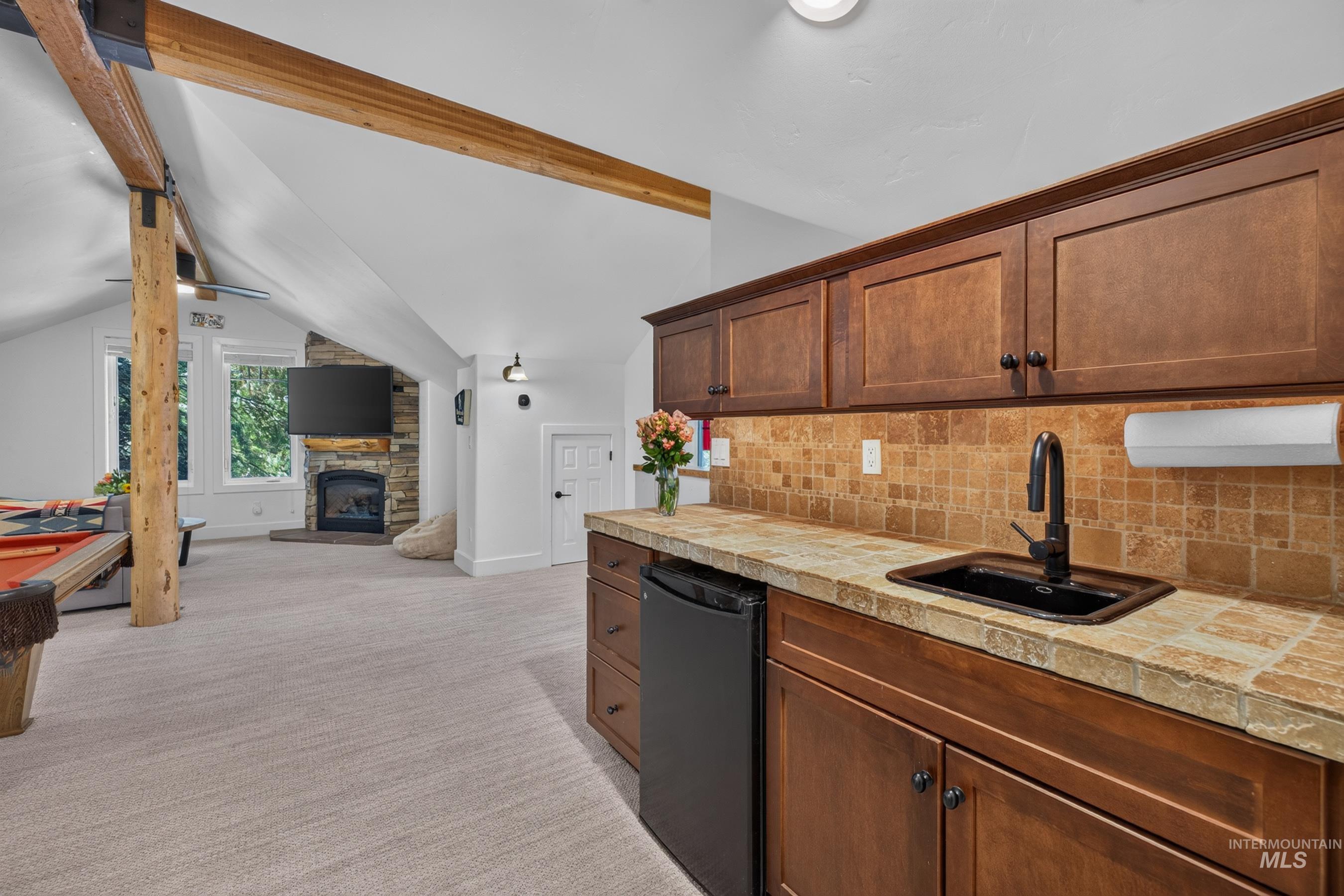 1029 Fireweed Drive Property Photo 37