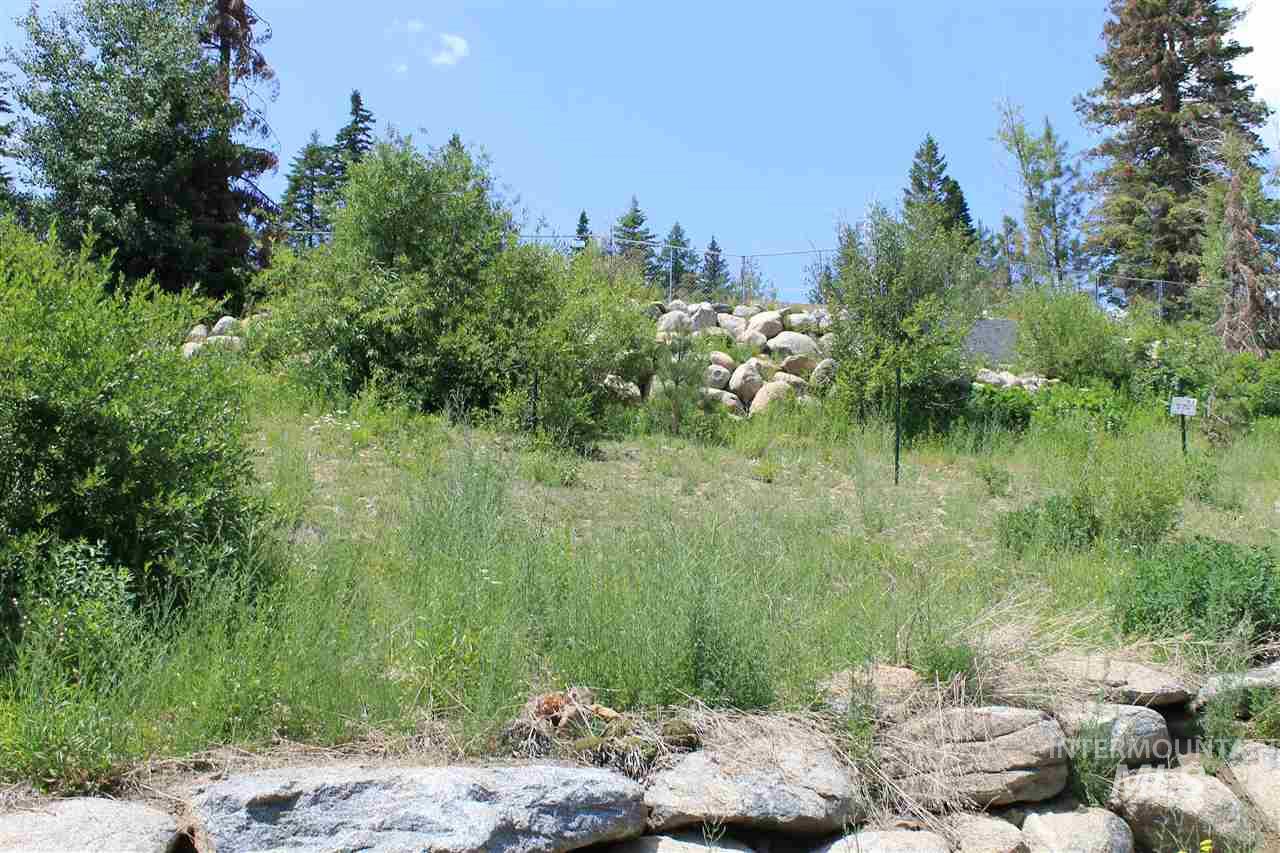 541 Whitewater Dr Property Photo 28
