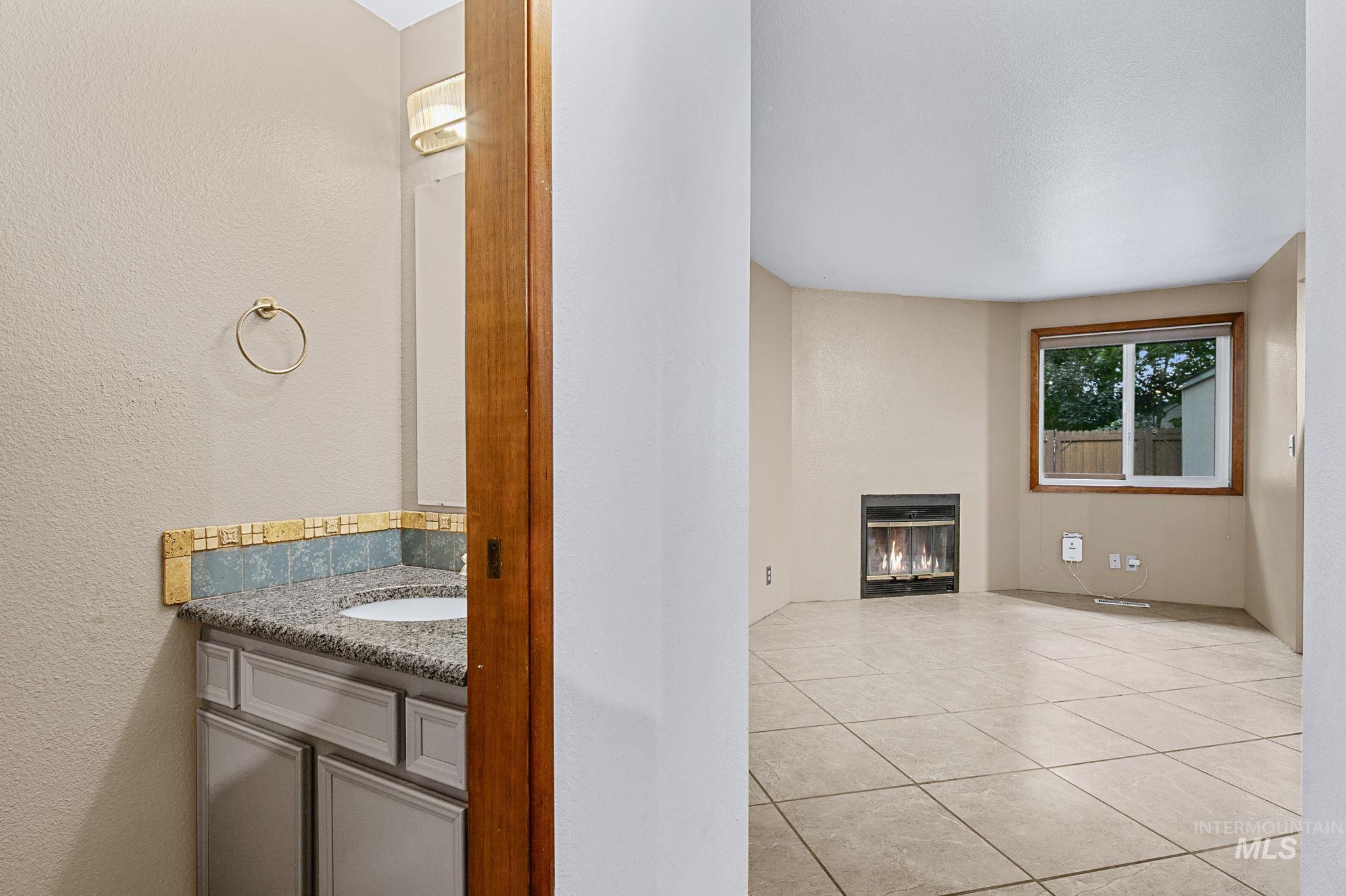 6855 W Irving Ln Property Photo 11