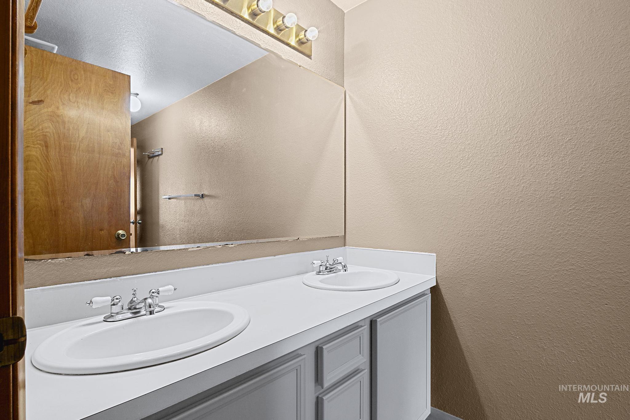 6855 W Irving Ln Property Photo 20