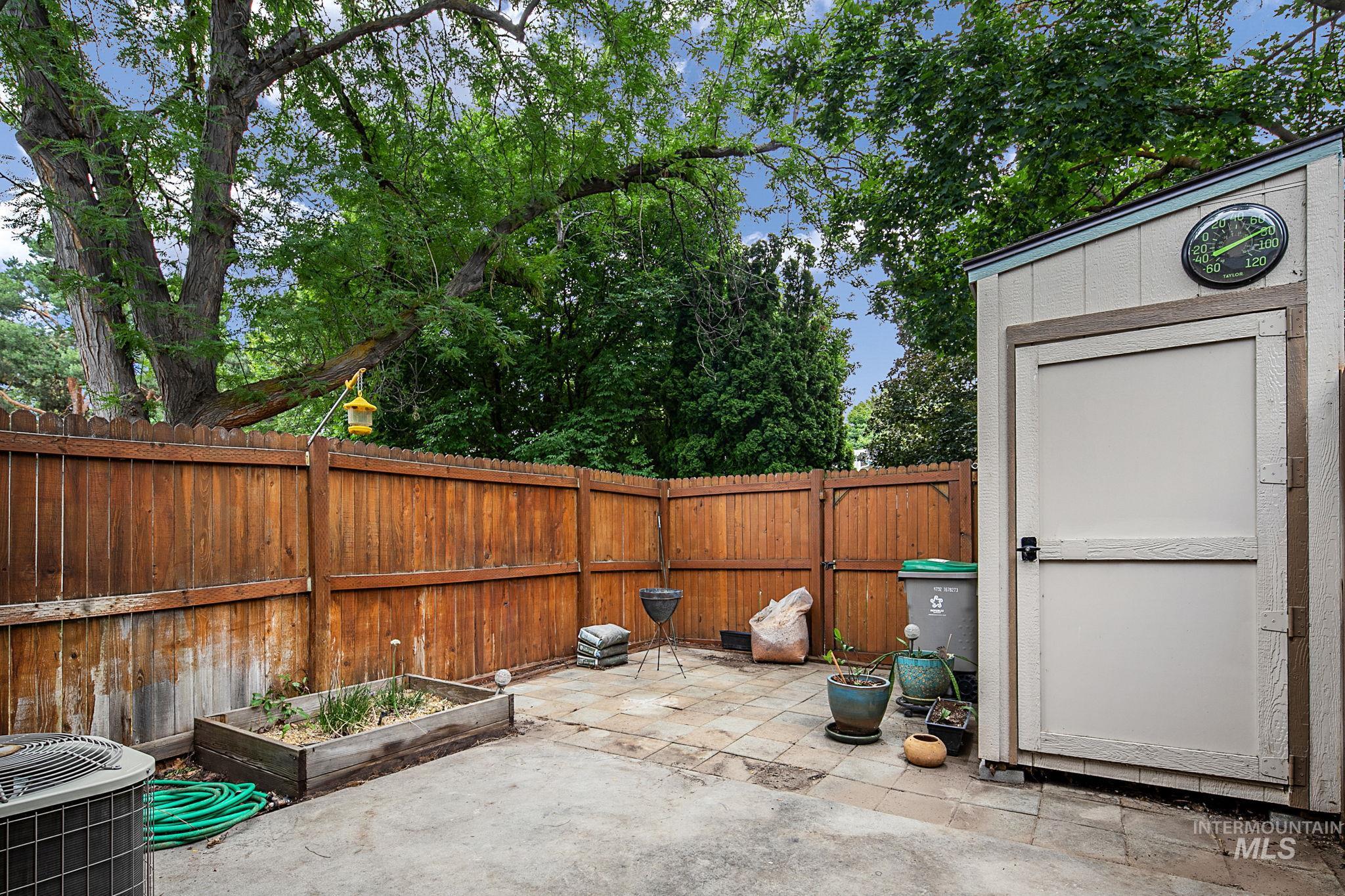 6855 W Irving Ln Property Photo 21