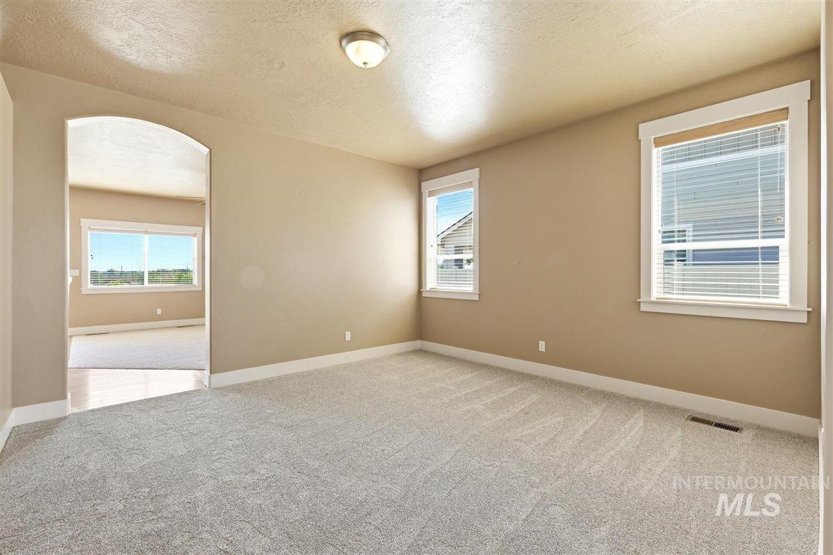 12876 S Salorgne Way Property Photo 6