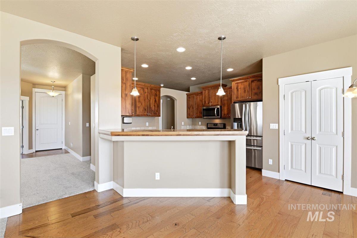 12876 S Salorgne Way Property Photo 12