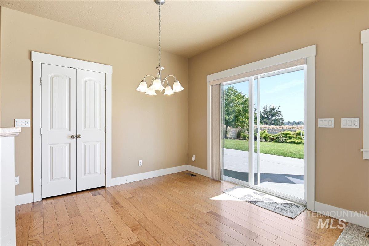 12876 S Salorgne Way Property Photo 13