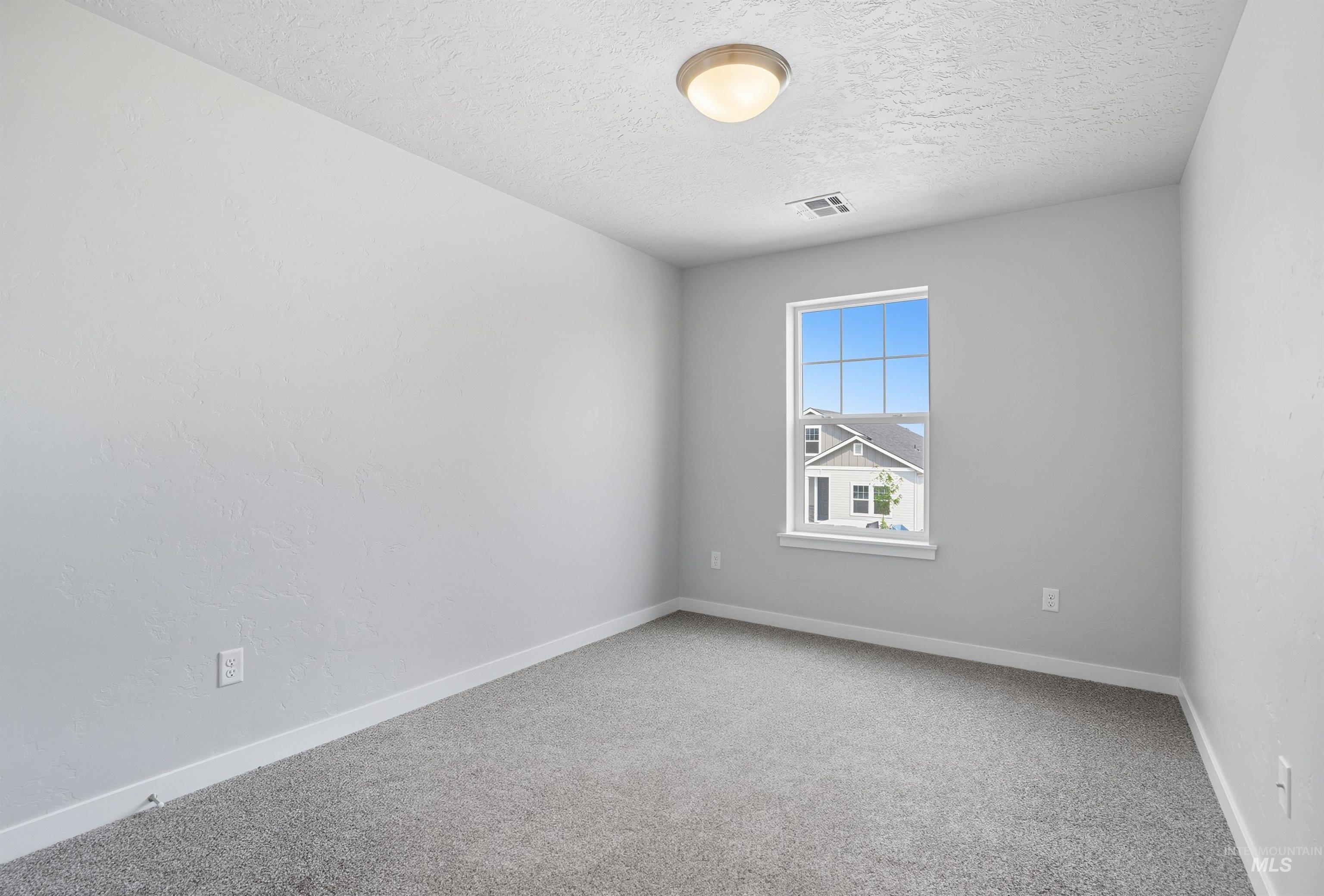 208 W Willow Dale Dr. Property Photo 25