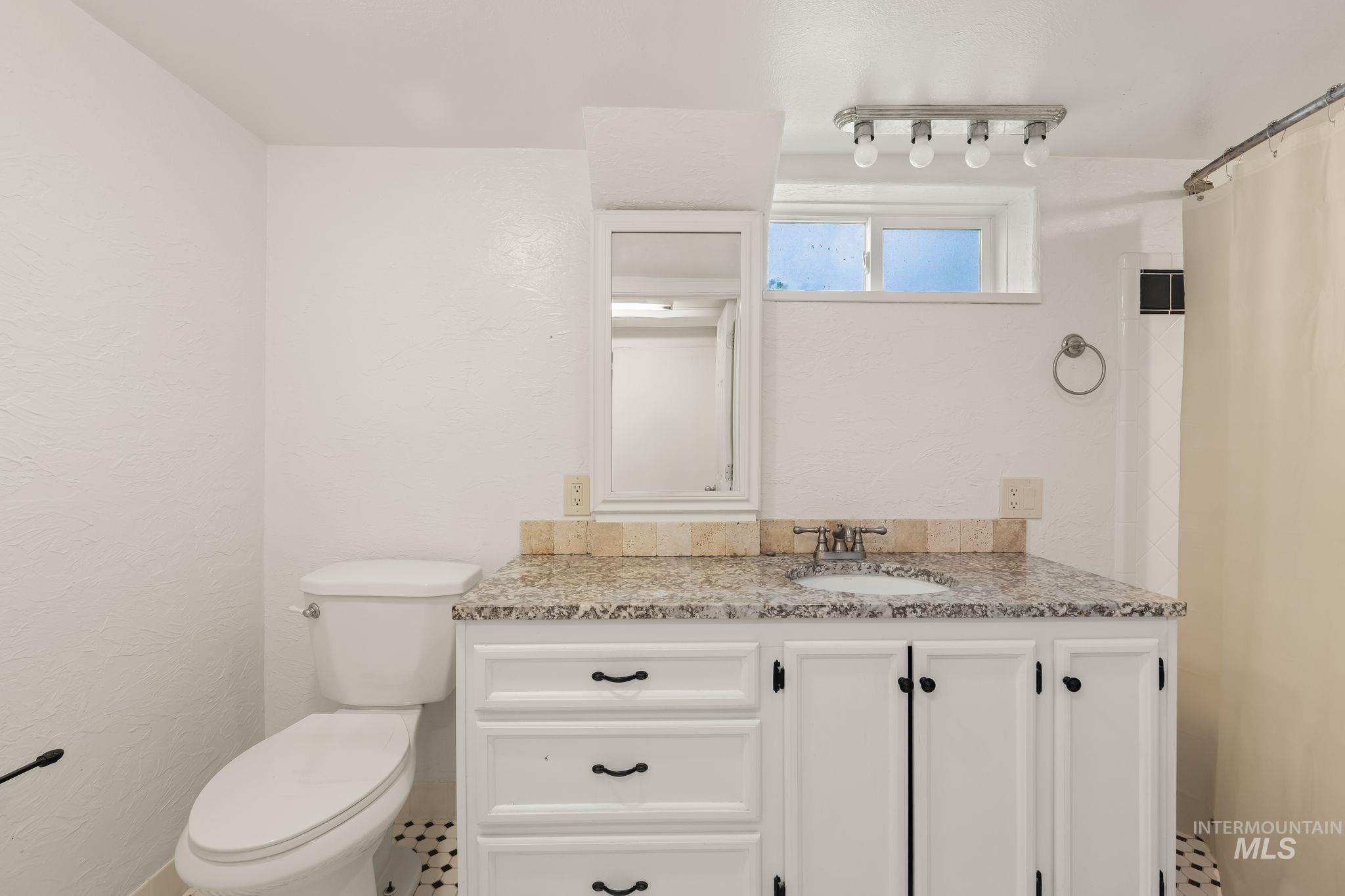 928 3rd Street Property Photo 27