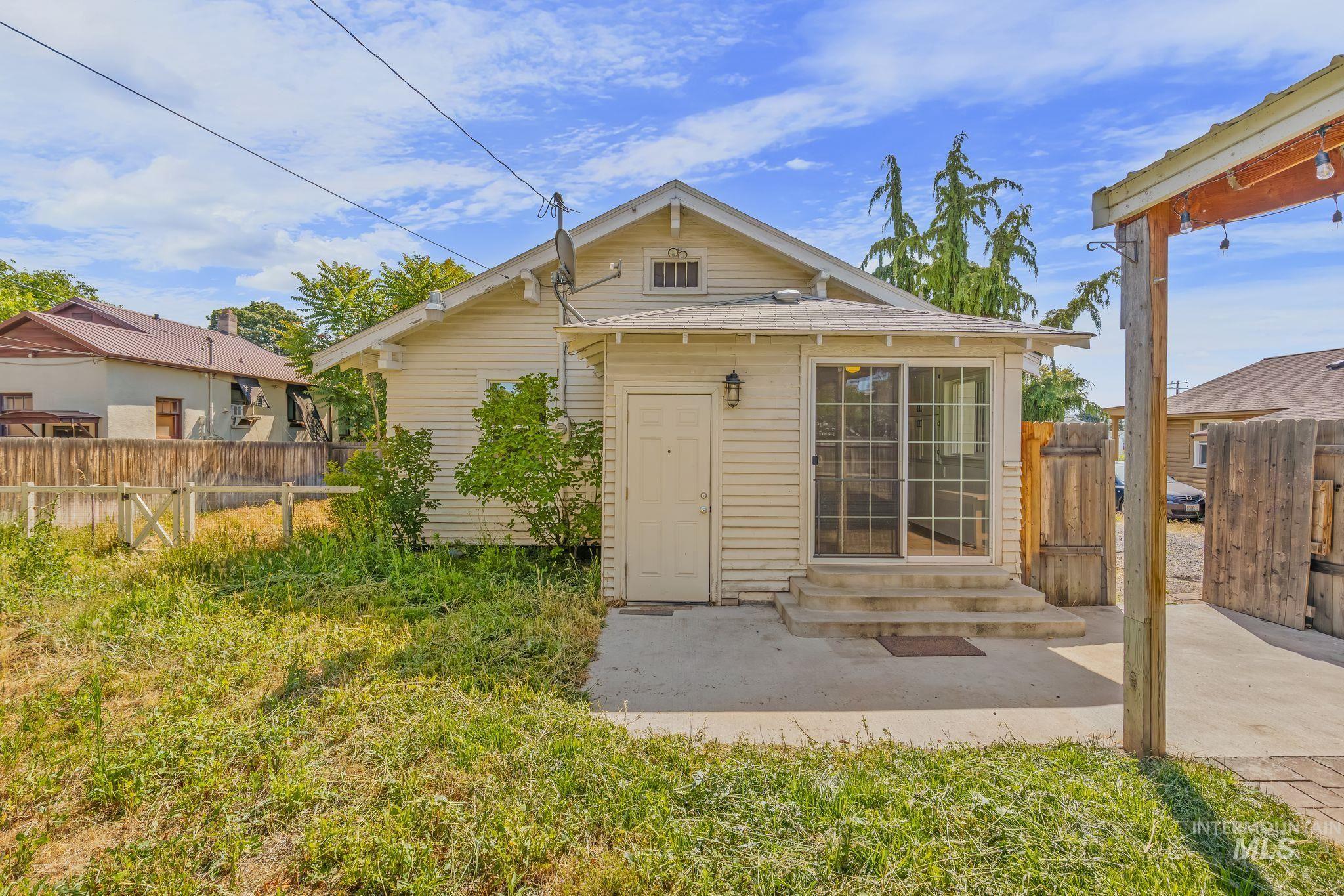 928 3rd Street Property Photo 35