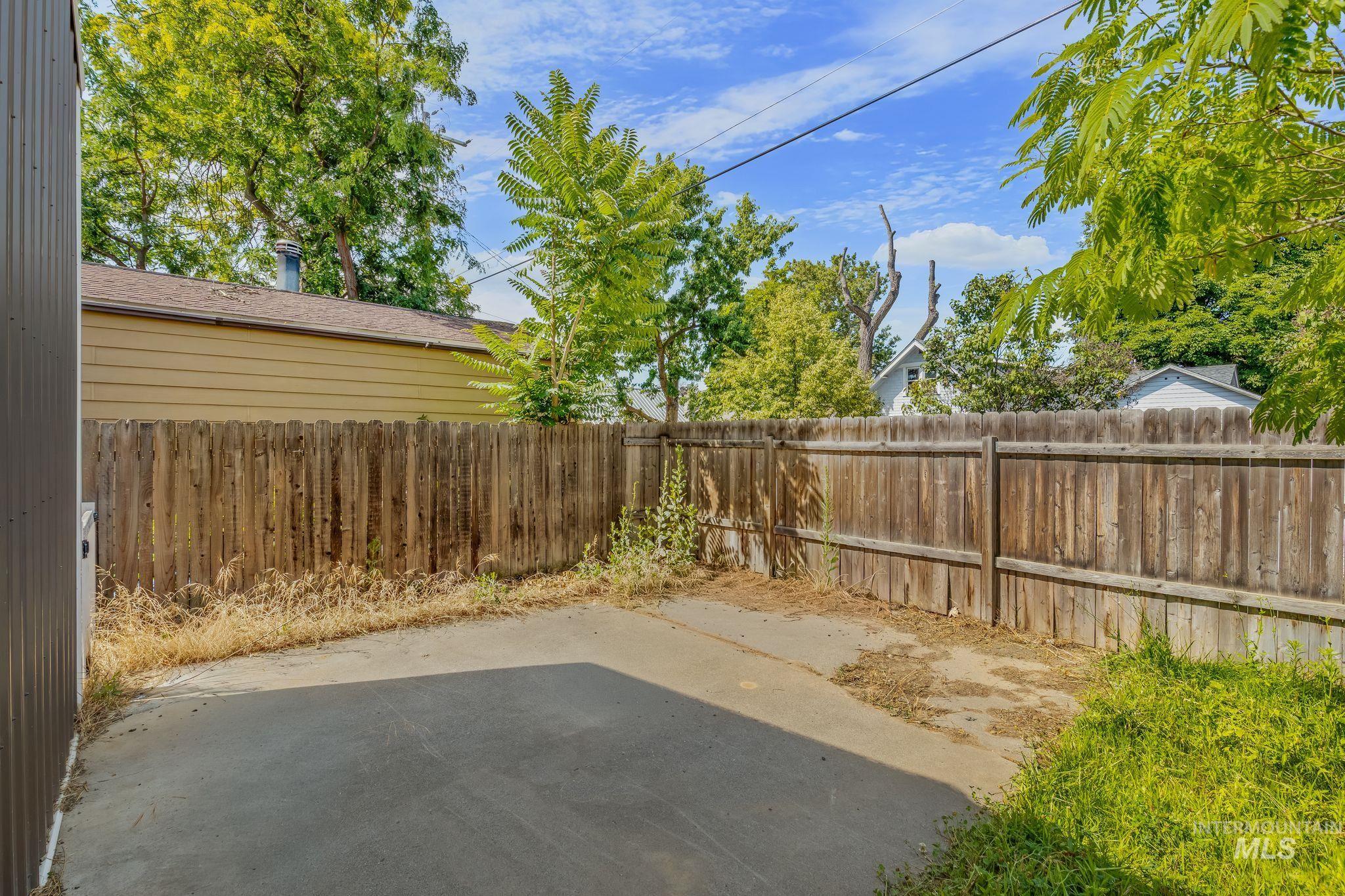 928 3rd Street Property Photo 41