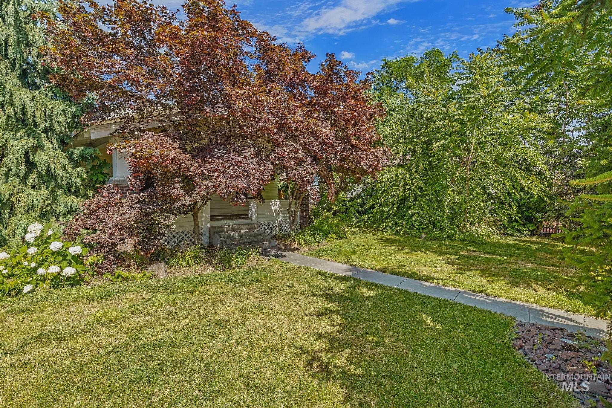 928 3rd Street Property Photo 43