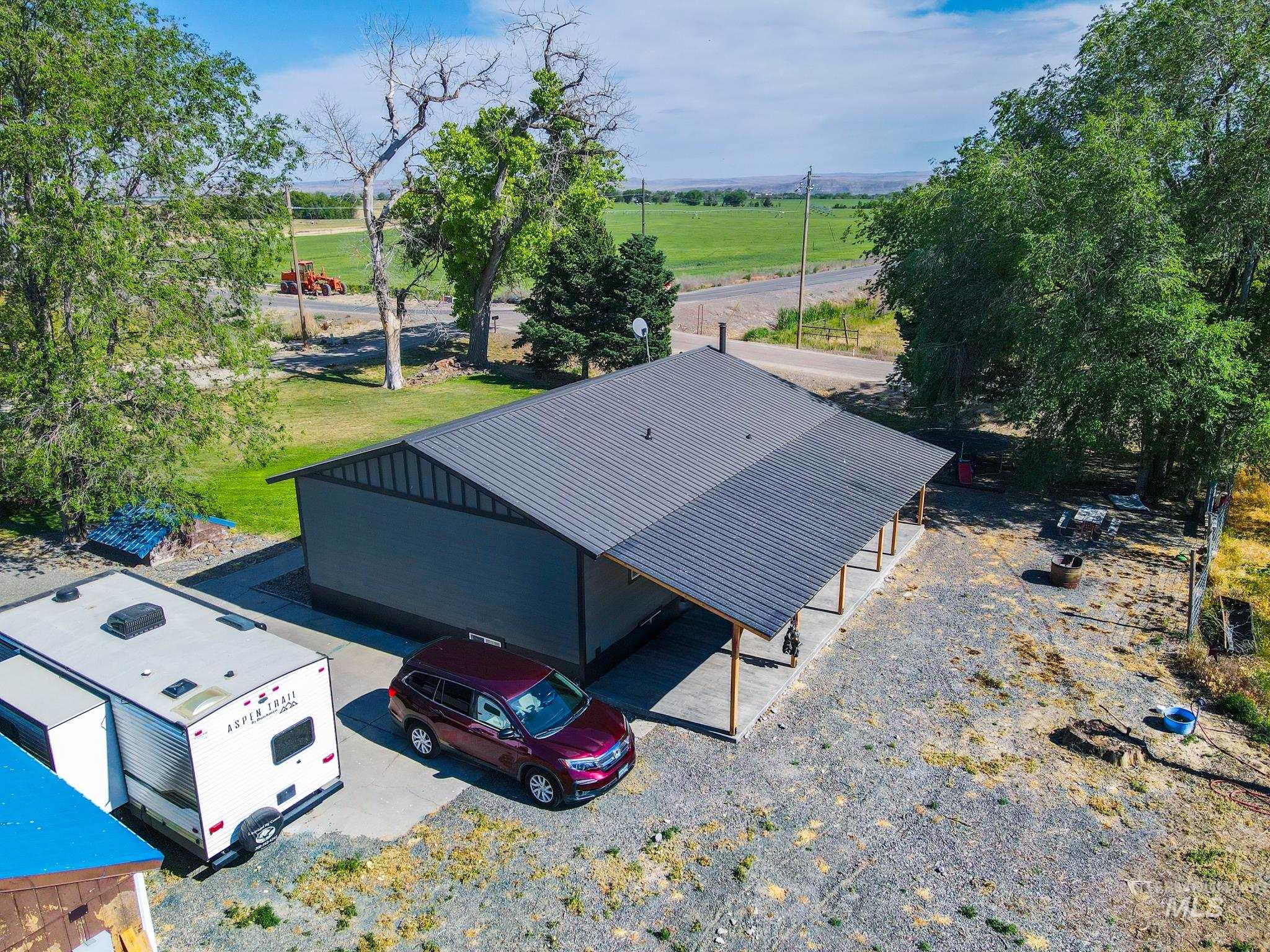 2400 Graham Blvd Property Photo 15