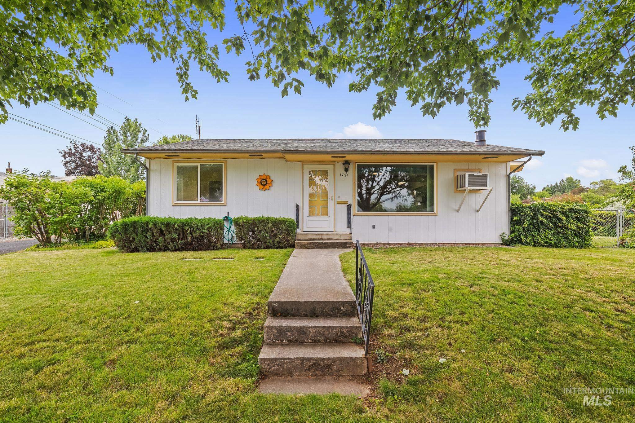 1721 3rd Street Property Photo 1