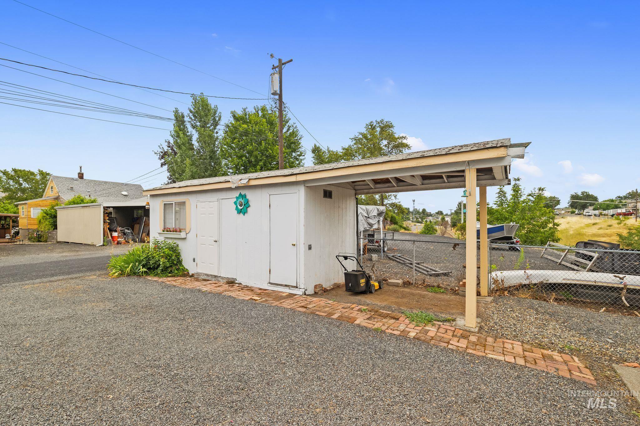 1721 3rd Street Property Photo 5