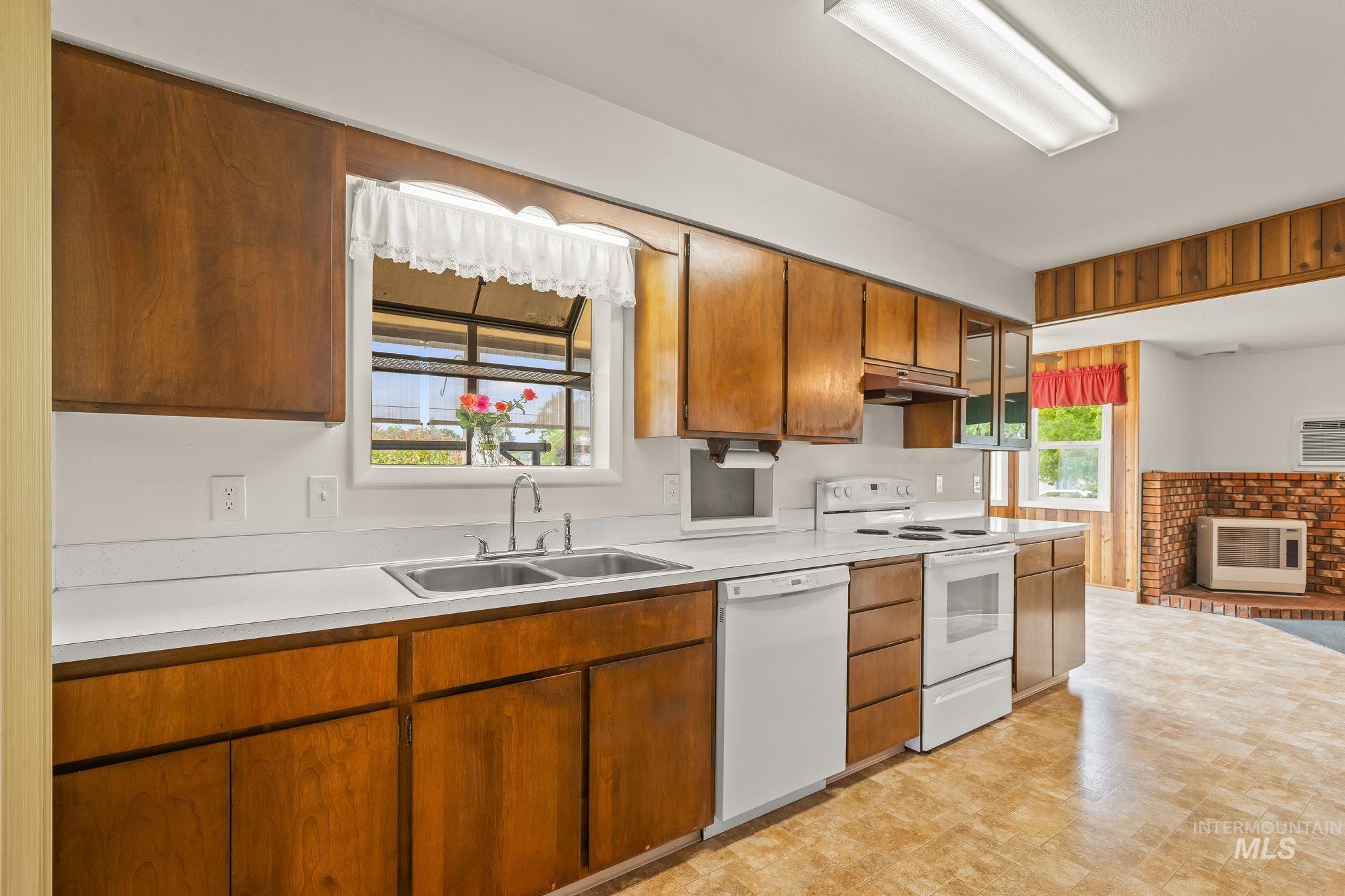 1721 3rd Street Property Photo 13