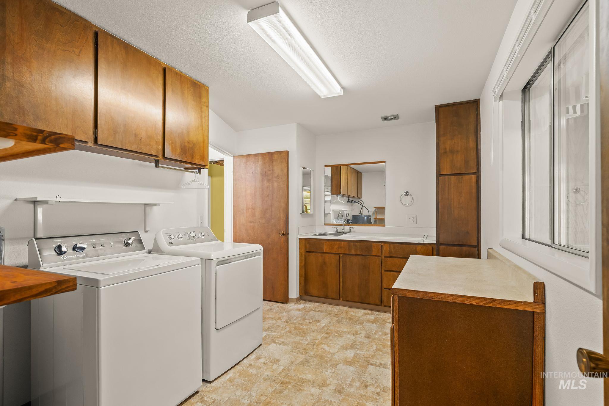 1721 3rd Street Property Photo 14