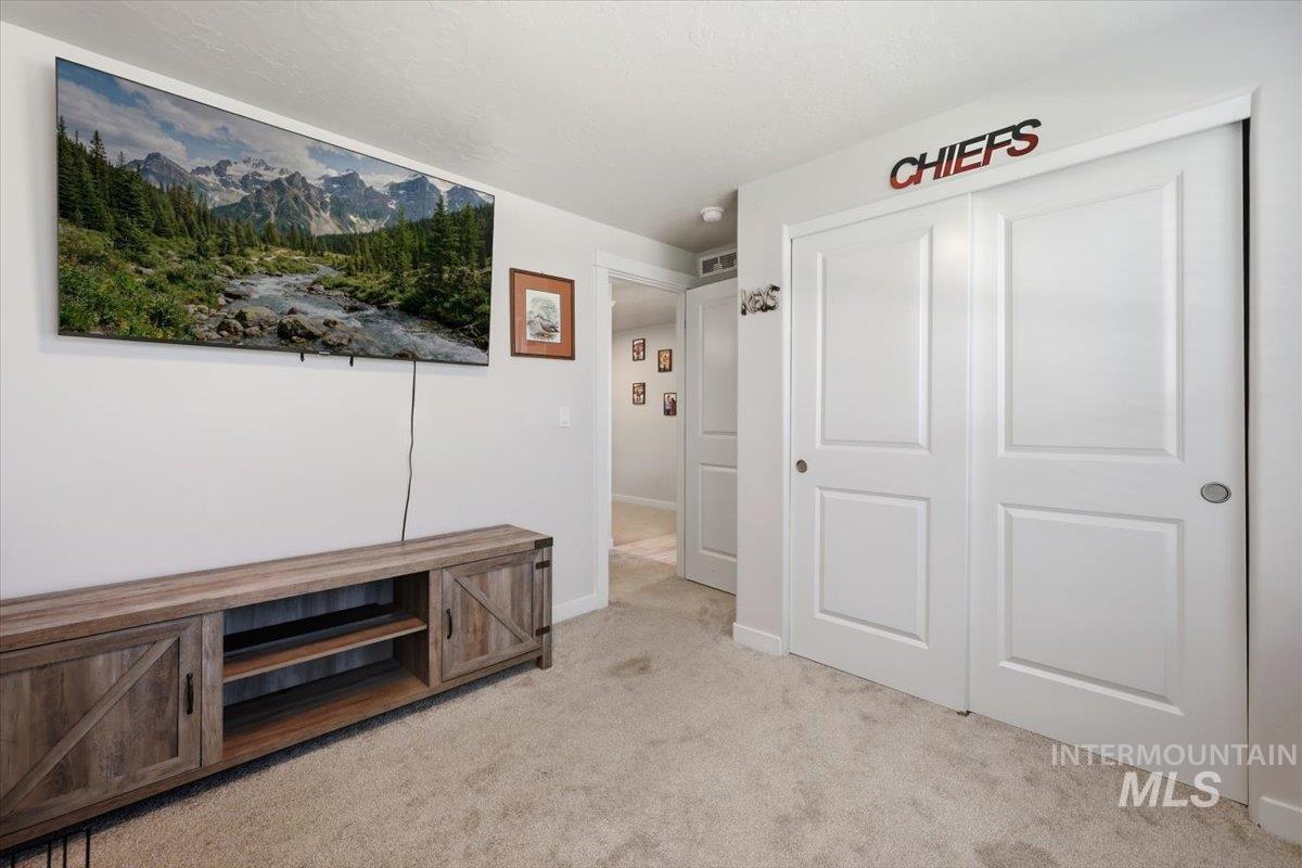 5744 E Garby Street Property Photo 7
