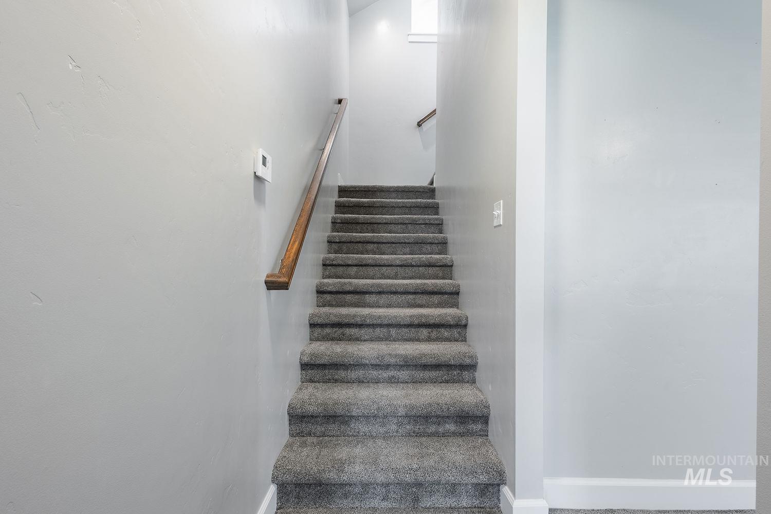 1023 N Chastain Ln Property Photo 33