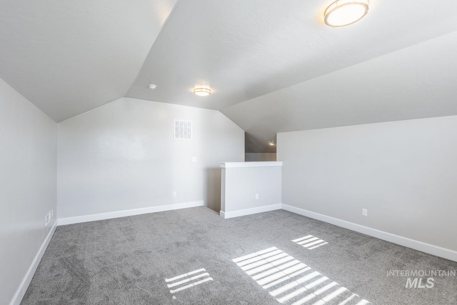 1023 N Chastain Ln Property Photo 34