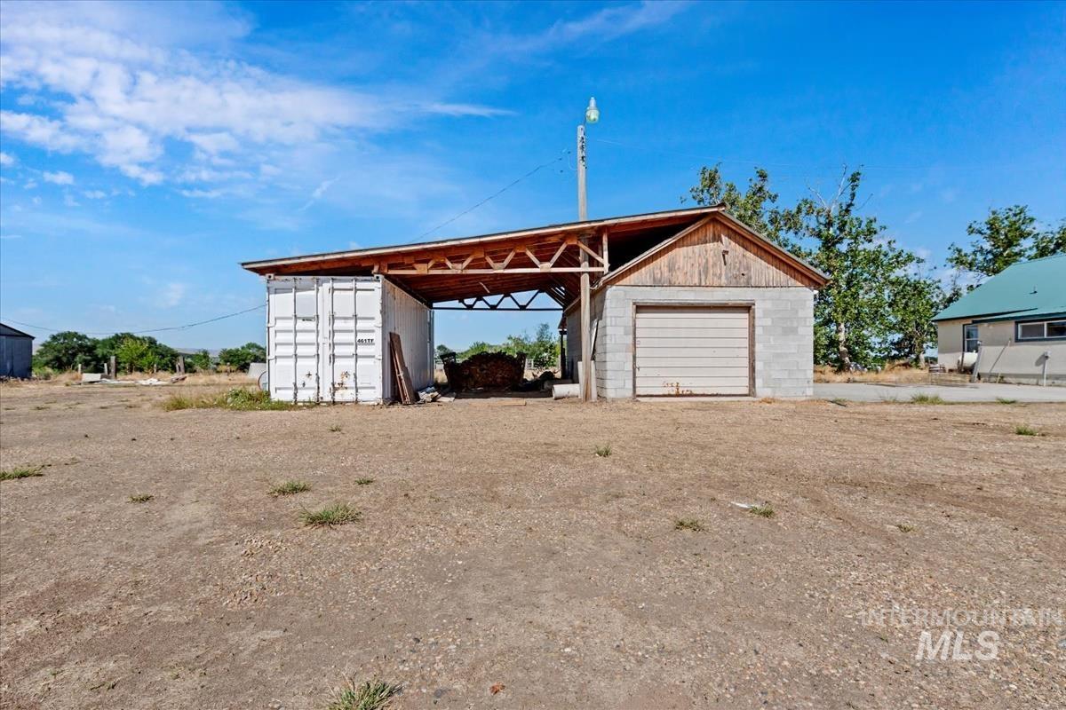 25653 Graphic Ln Property Photo 17