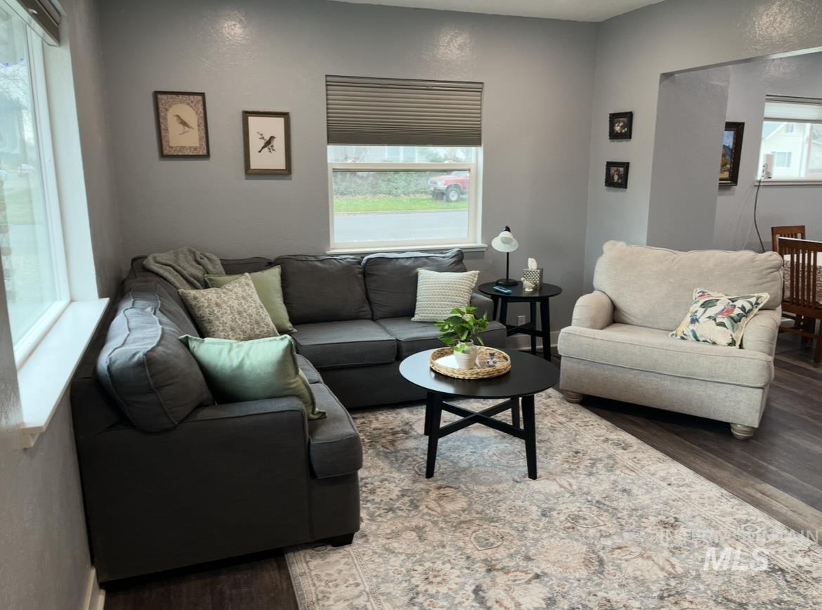 1503 10th Ave. Property Photo 6