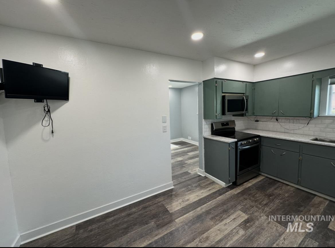 1503 10th Ave. Property Photo 15