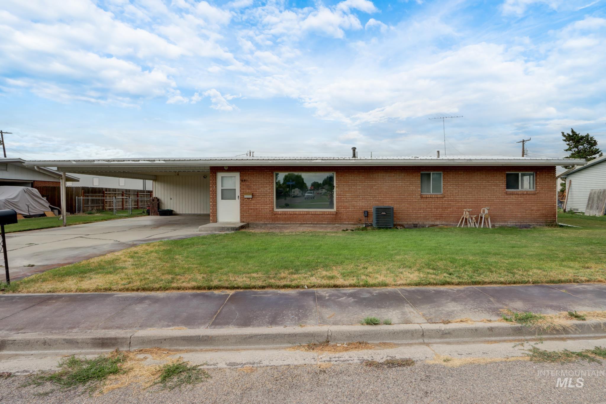 801 Thompson Avenue Property Photo 46