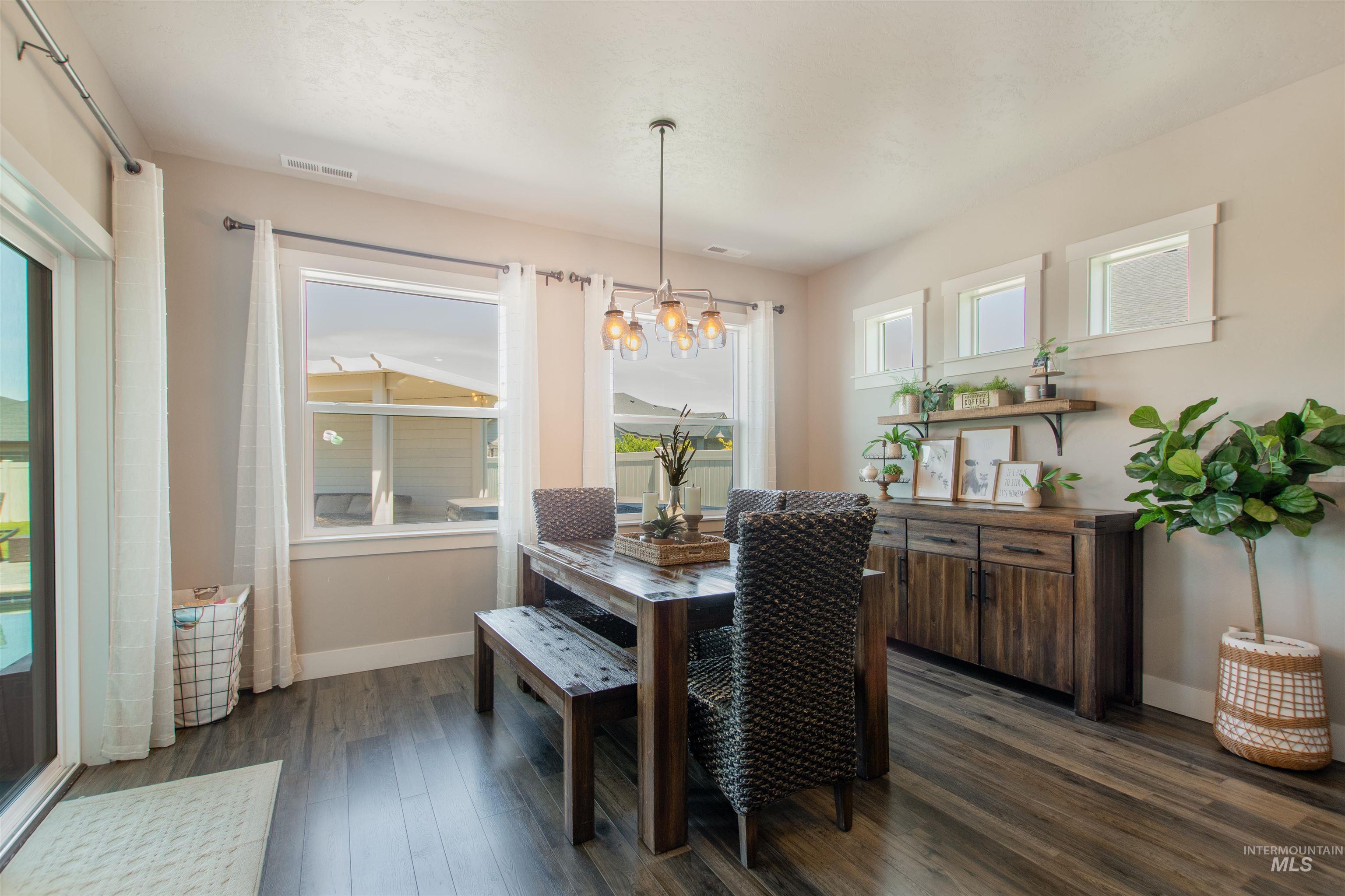 4433 S Lava Springs Loop Property Photo 8