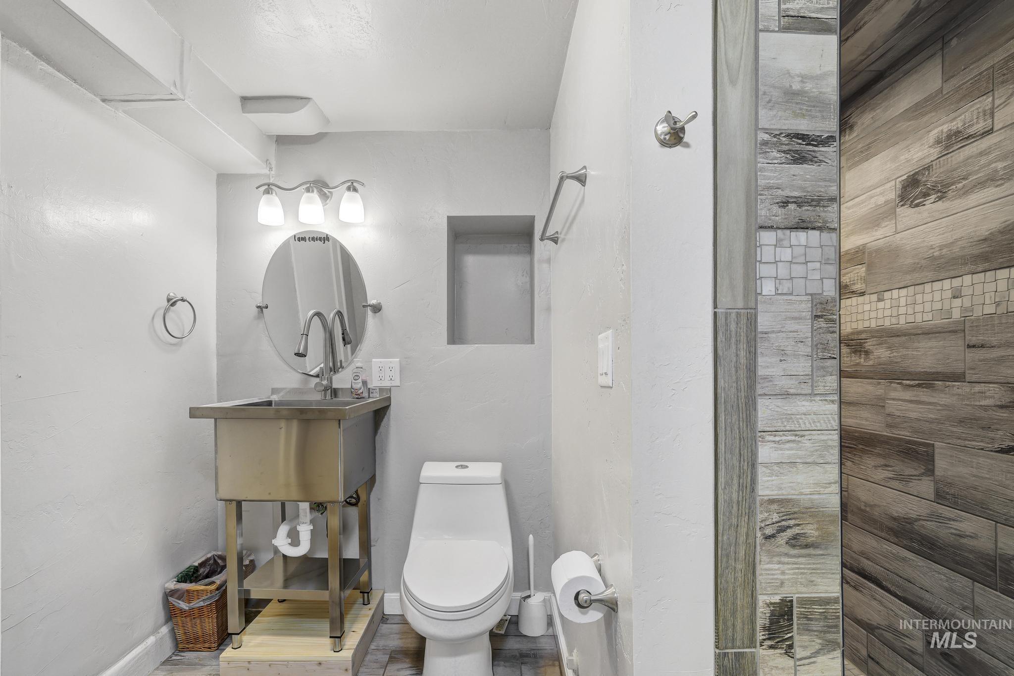 102 Fillmore Property Photo 34