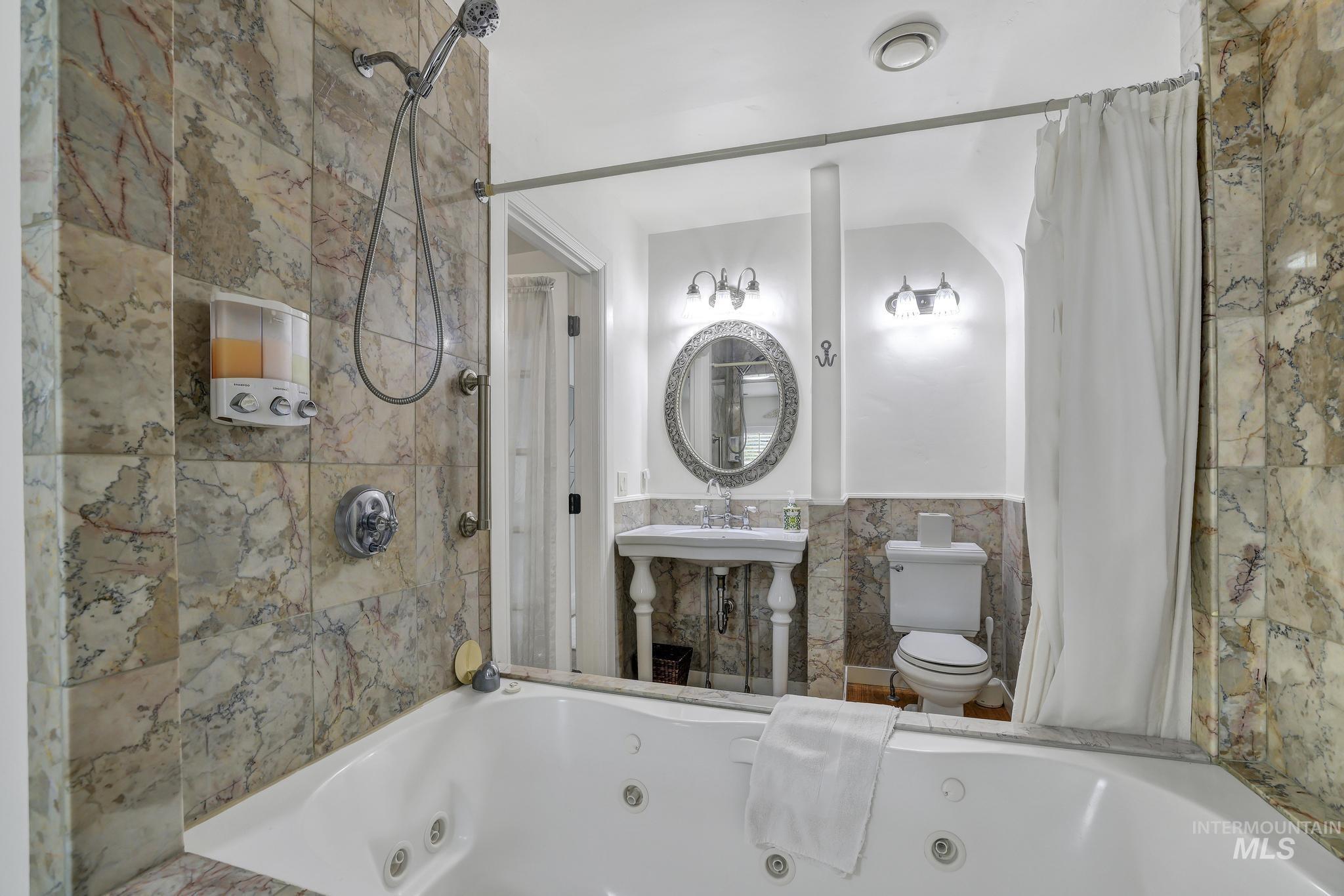 102 Fillmore Property Photo 46
