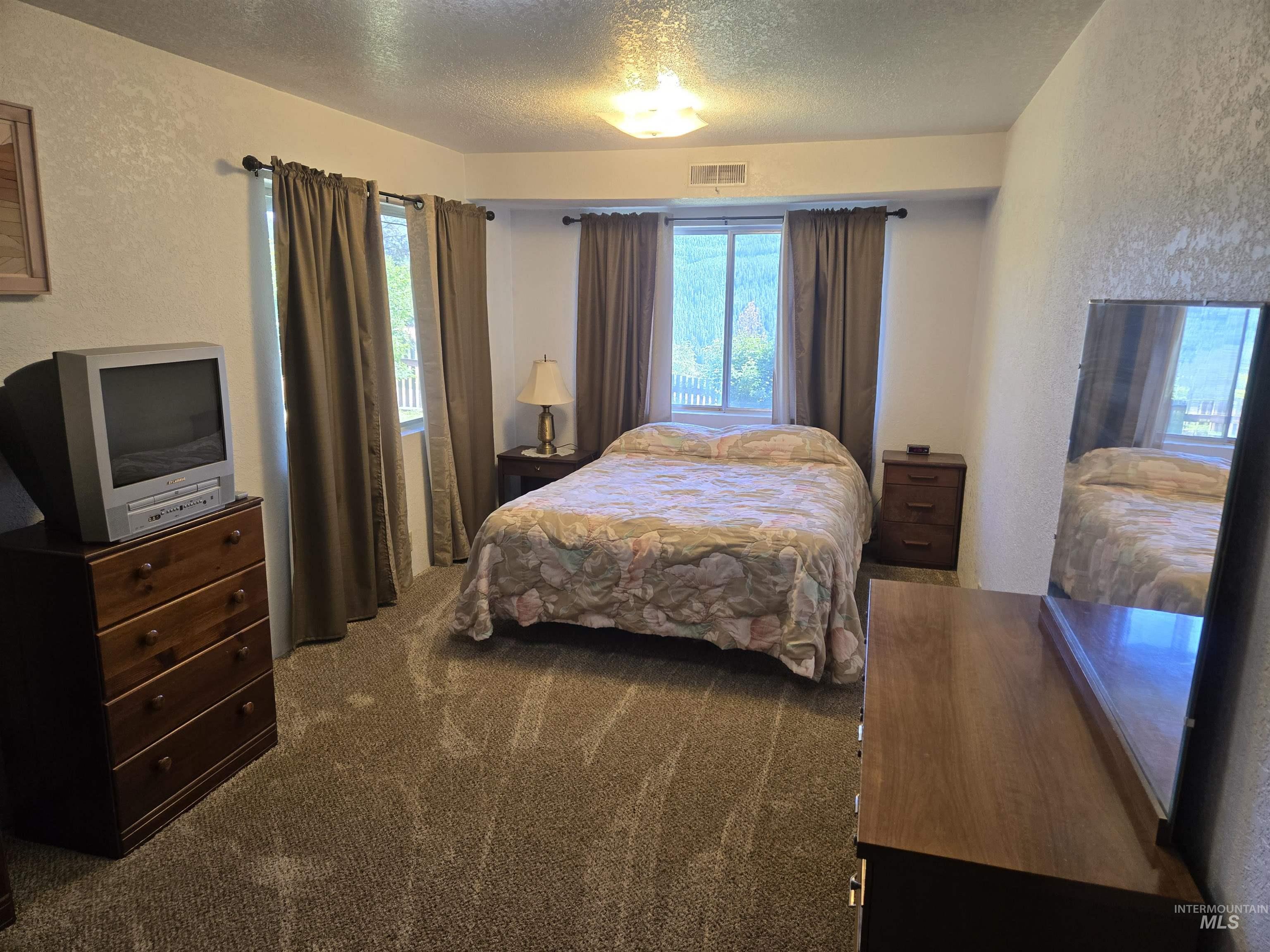 288 Shasta Circle Property Photo 17