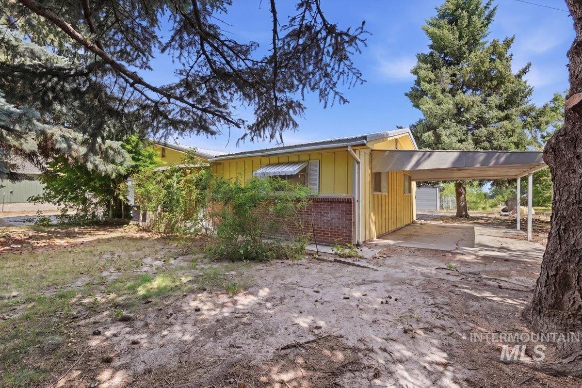 16622 Logan St Property Photo 21