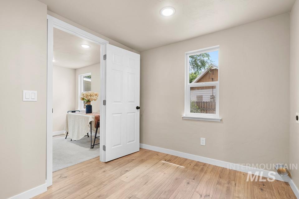 625 W 6th Street Property Photo 16