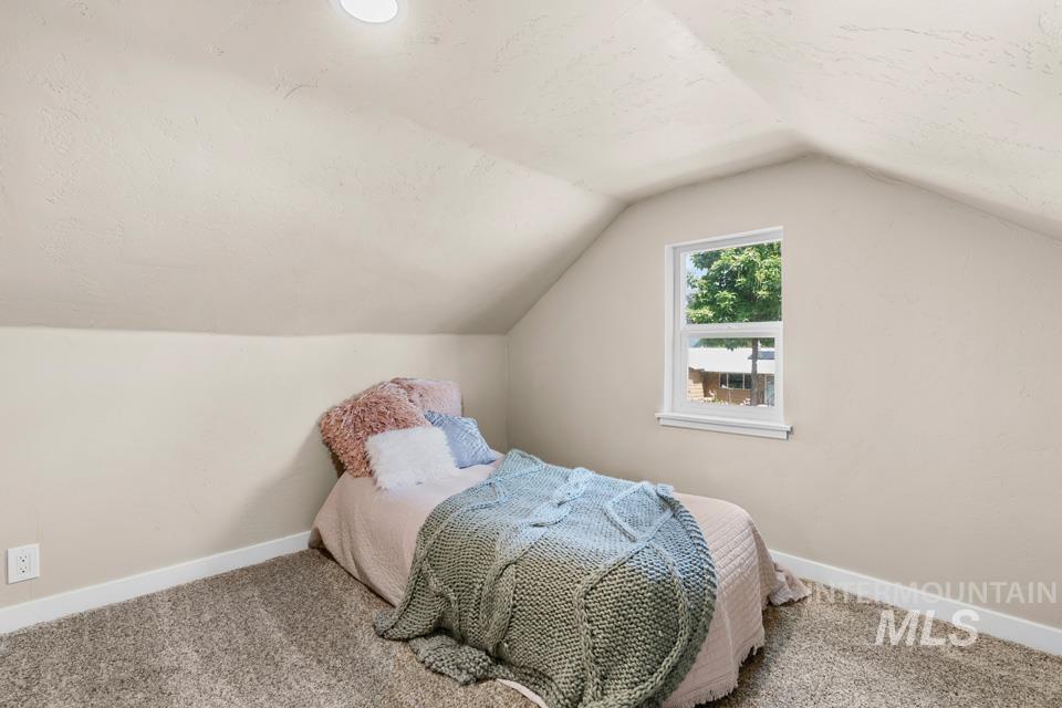 625 W 6th Street Property Photo 26
