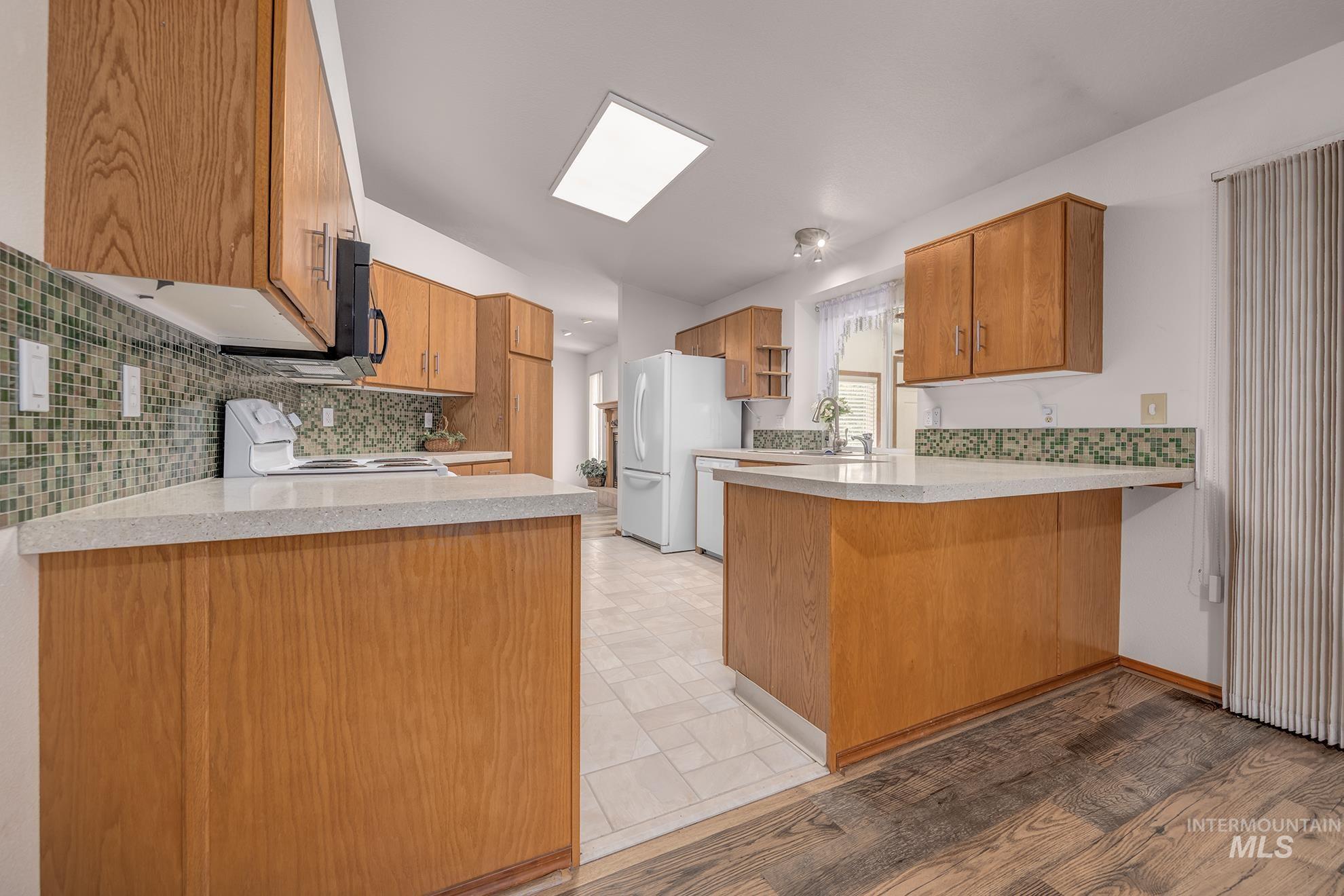 1100 Burnett Dr., No. 409 Property Photo 16