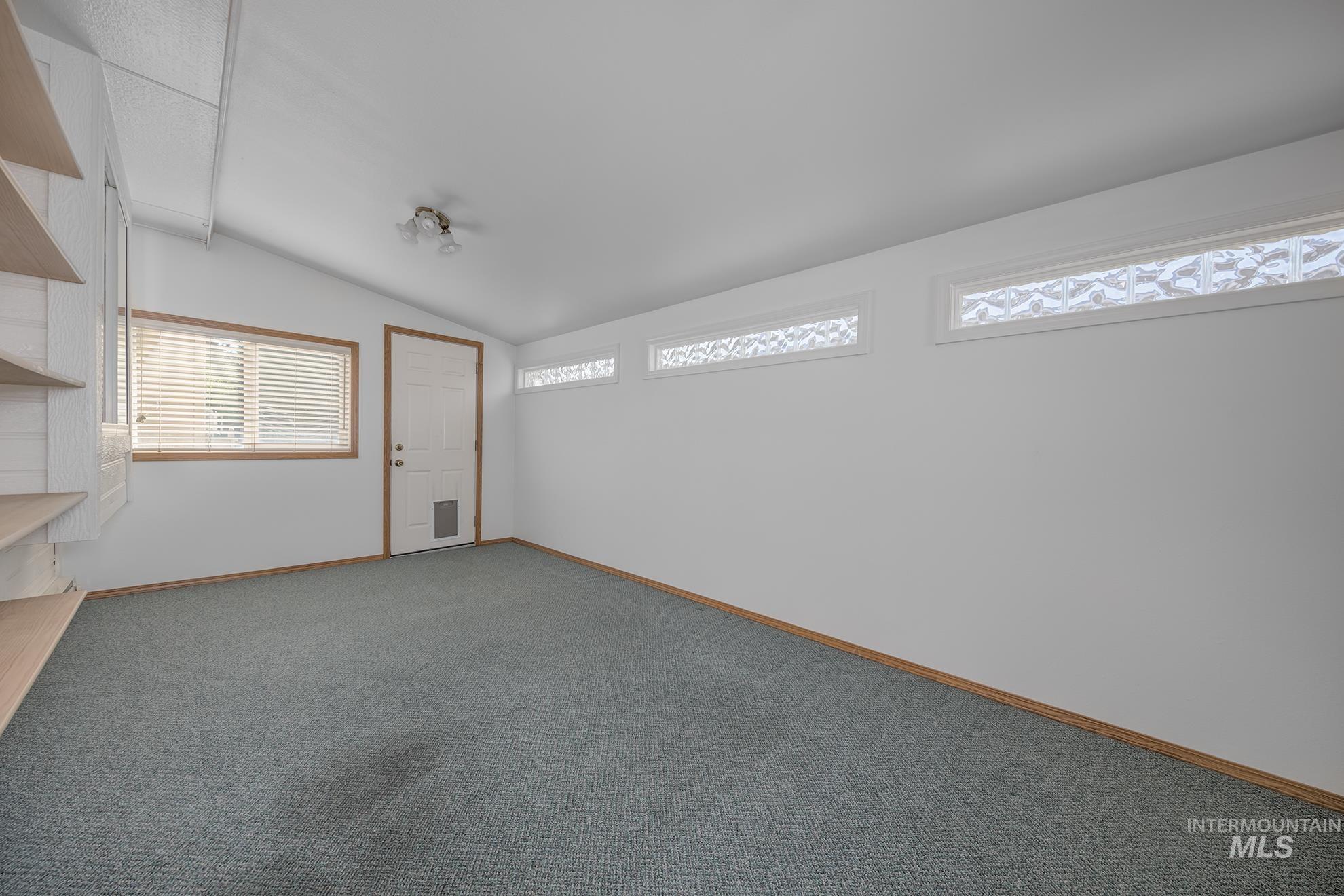 1100 Burnett Dr., No. 409 Property Photo 30